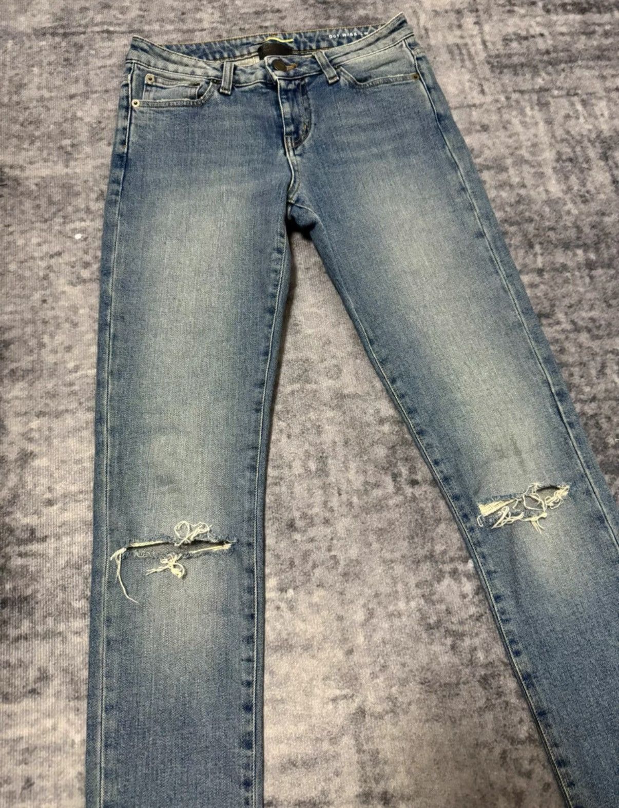 Saint Laurent Paris Saint Laurent Light Blue Distressed Single-Slash Denim Jeans Size US 30 / EU 46 - 3 Thumbnail