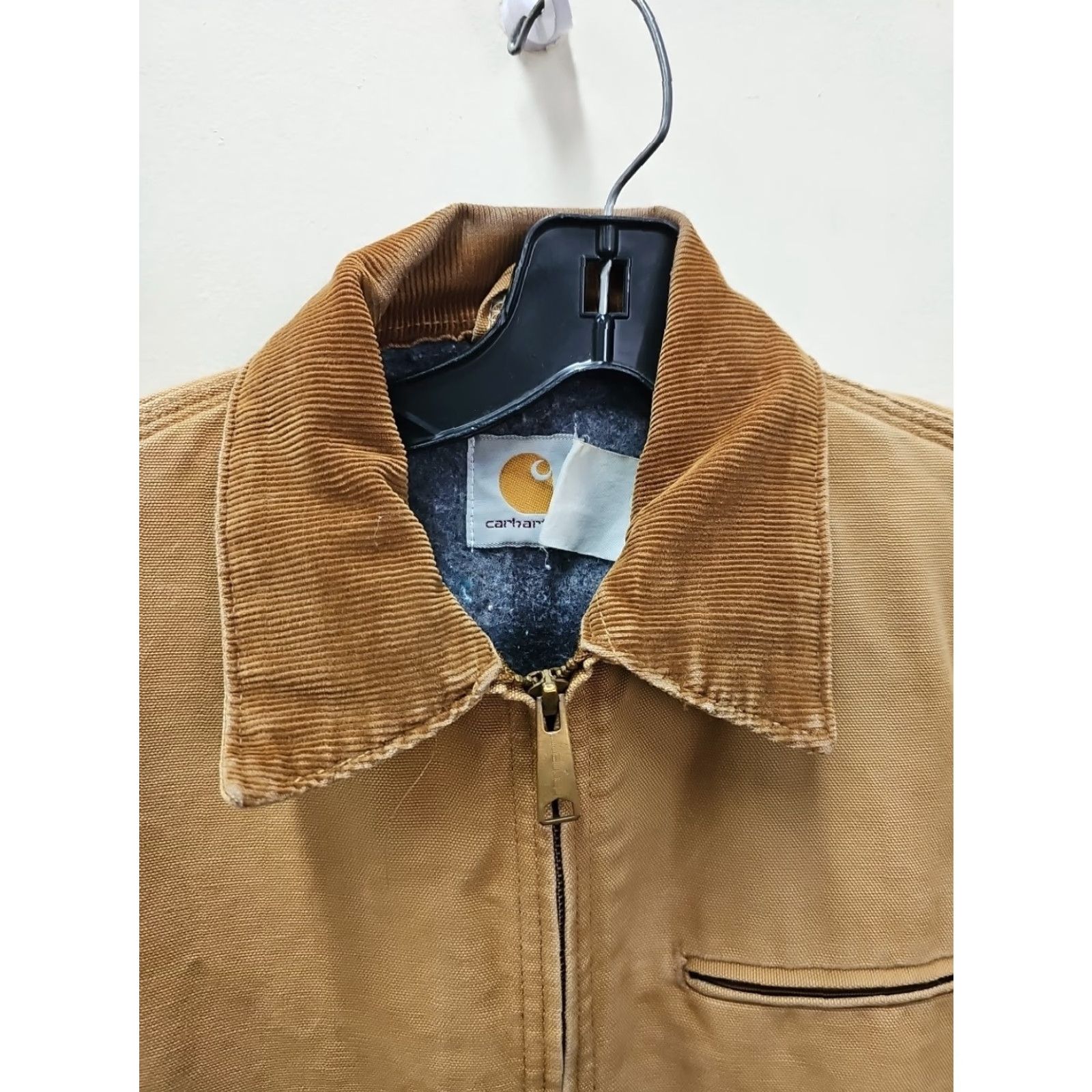 Carhartt VINTAGE Carhartt Jacket Shoulder? No - Use accurate: Carhartt J97 Jacket Mens 90s Workwear Brown L/XL Blanket Lined Distressed Faded USA Size US M / EU 48-50 / 2 - 2 Thumbnail