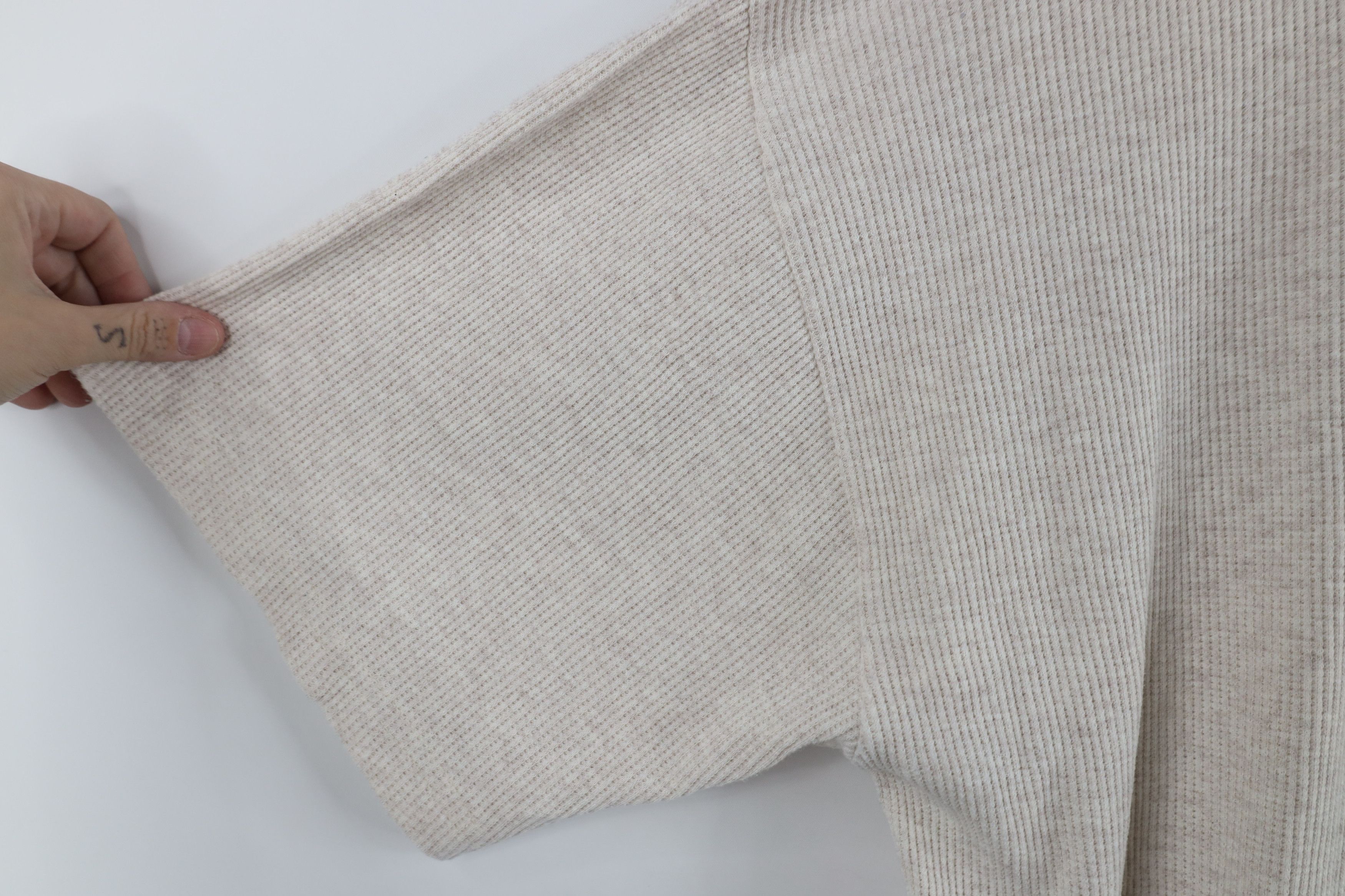 Vintage Vintage 90s Streetwear Waffle Knit Henley T-Shirt Beige Size US XL / EU 56 / 4 - 6 Thumbnail