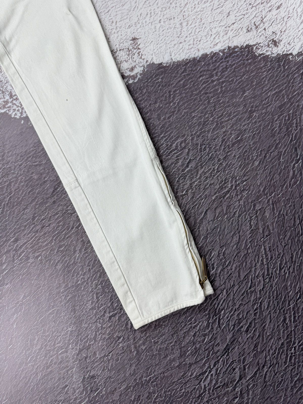 Roberto Cavalli Roberto Cavalli vintage white zipper casual classic pants Size 28" / US 6 / IT 42 - 6 Thumbnail