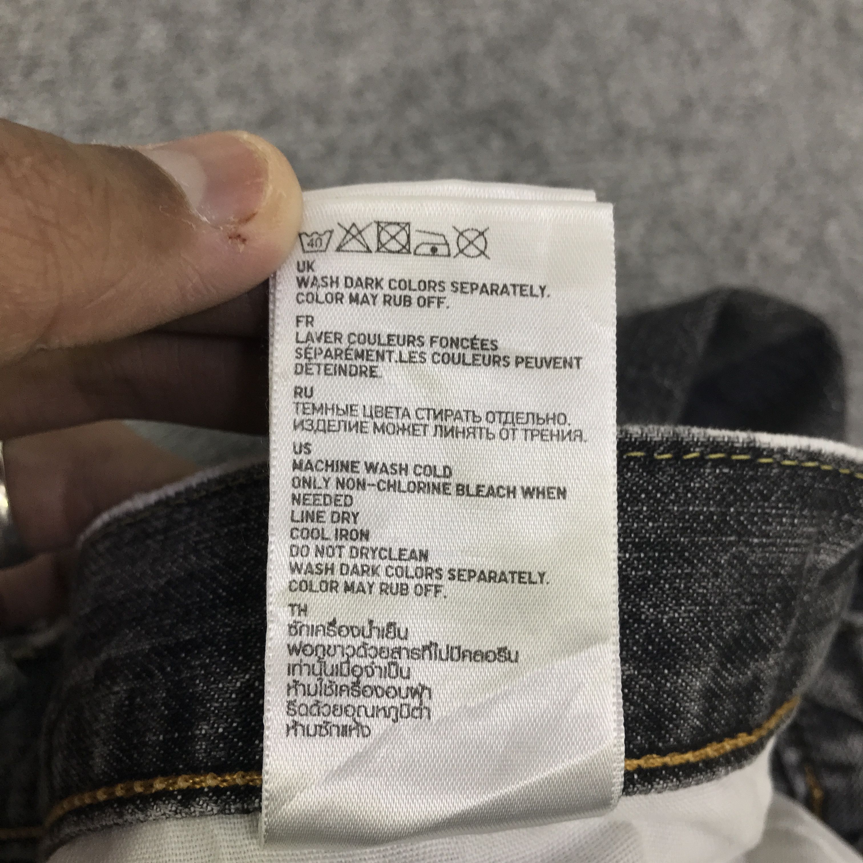 Japanese Brand Black Faded Denim japan Uniqlo jeans pants K130B23 Size US 33 - 20 Thumbnail