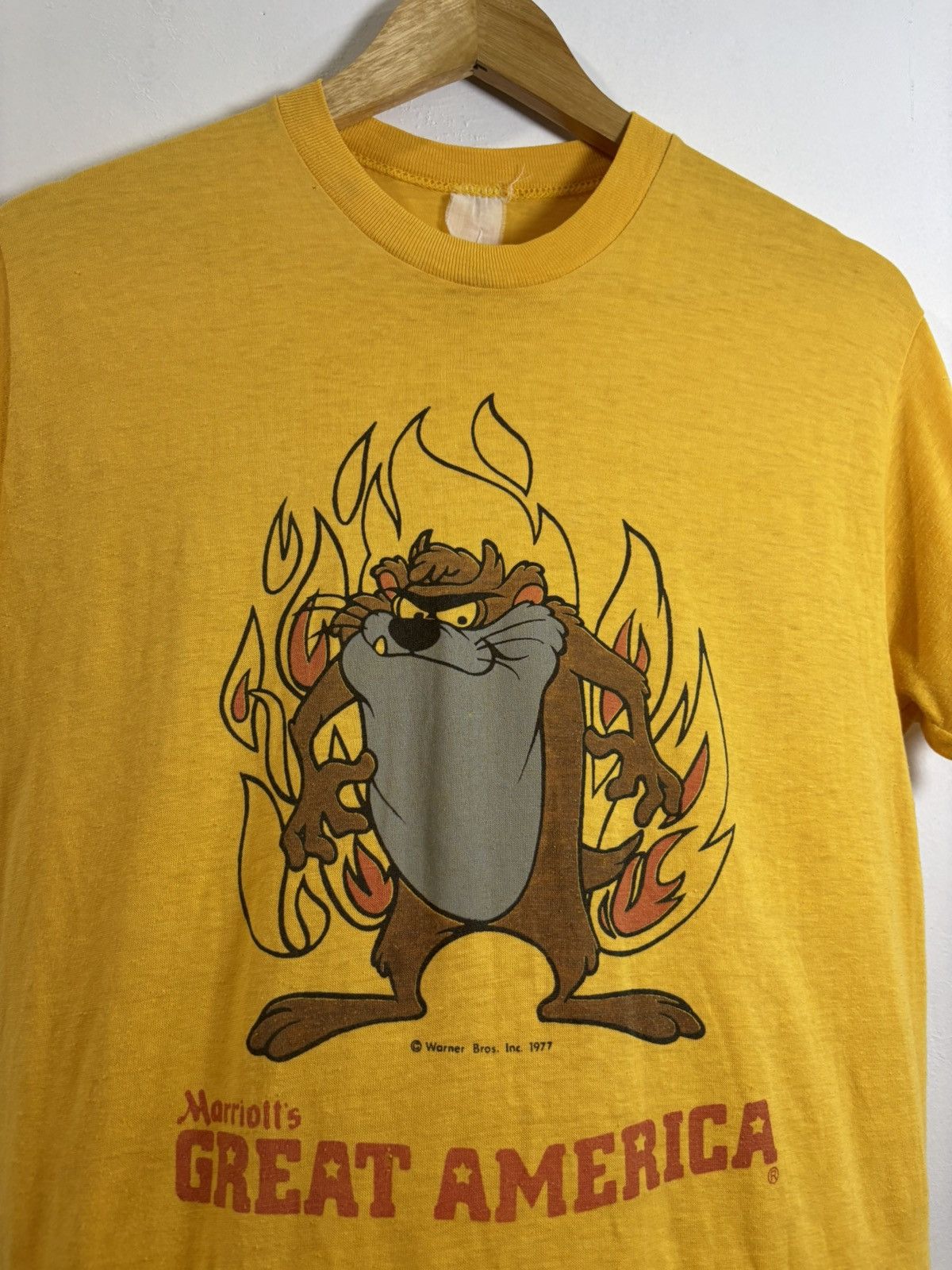 Vintage × Warner Bros Vintage 70’s Tazmania Marriotts Great America Tshirt Size US M / EU 48-50 / 2 - 2 Thumbnail