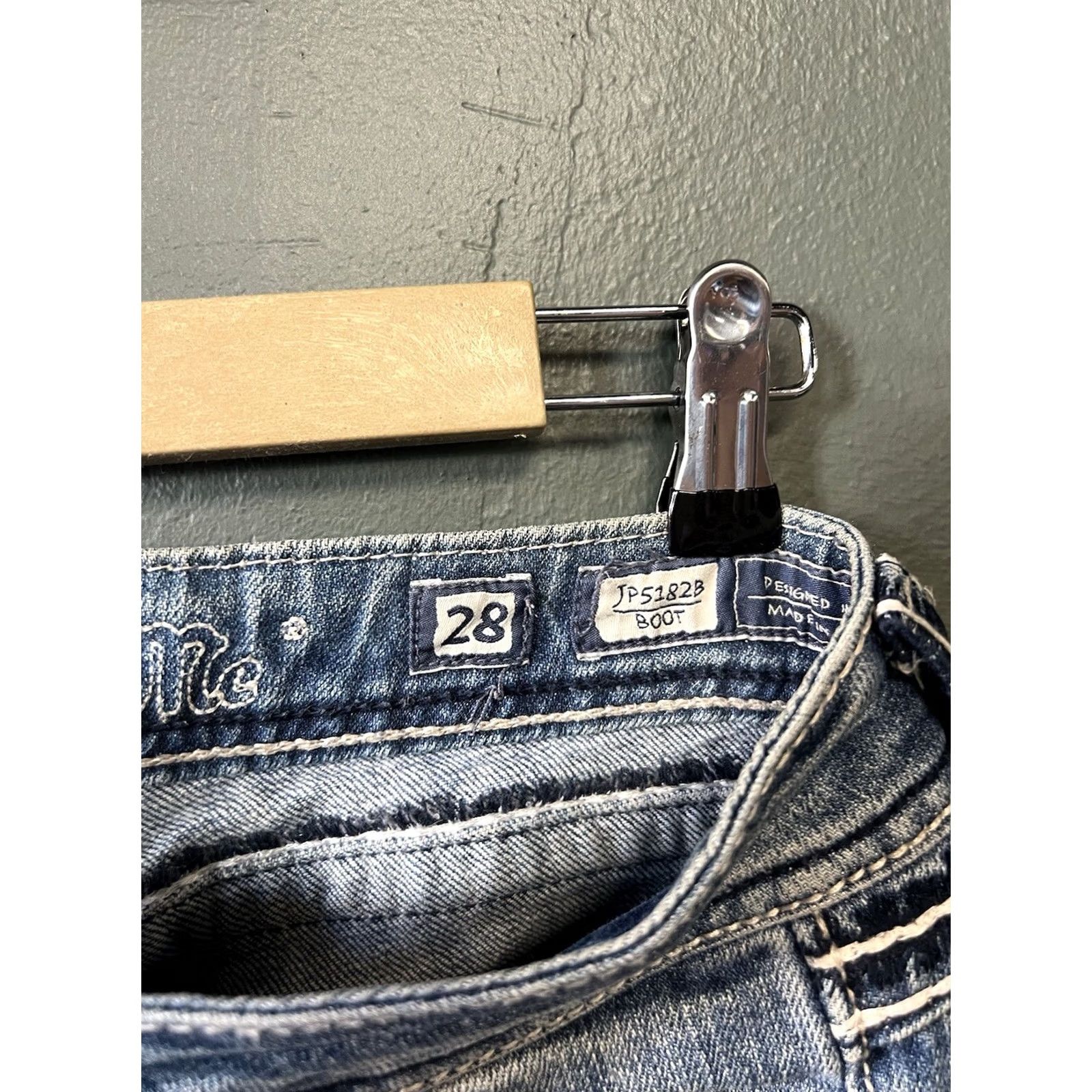 Miss Me Miss Me Bootcut Jeans Women’s 28 Dark Wash Blue JP5182B Embellished Size 28" / US 6 / IT 42 - 3 Thumbnail