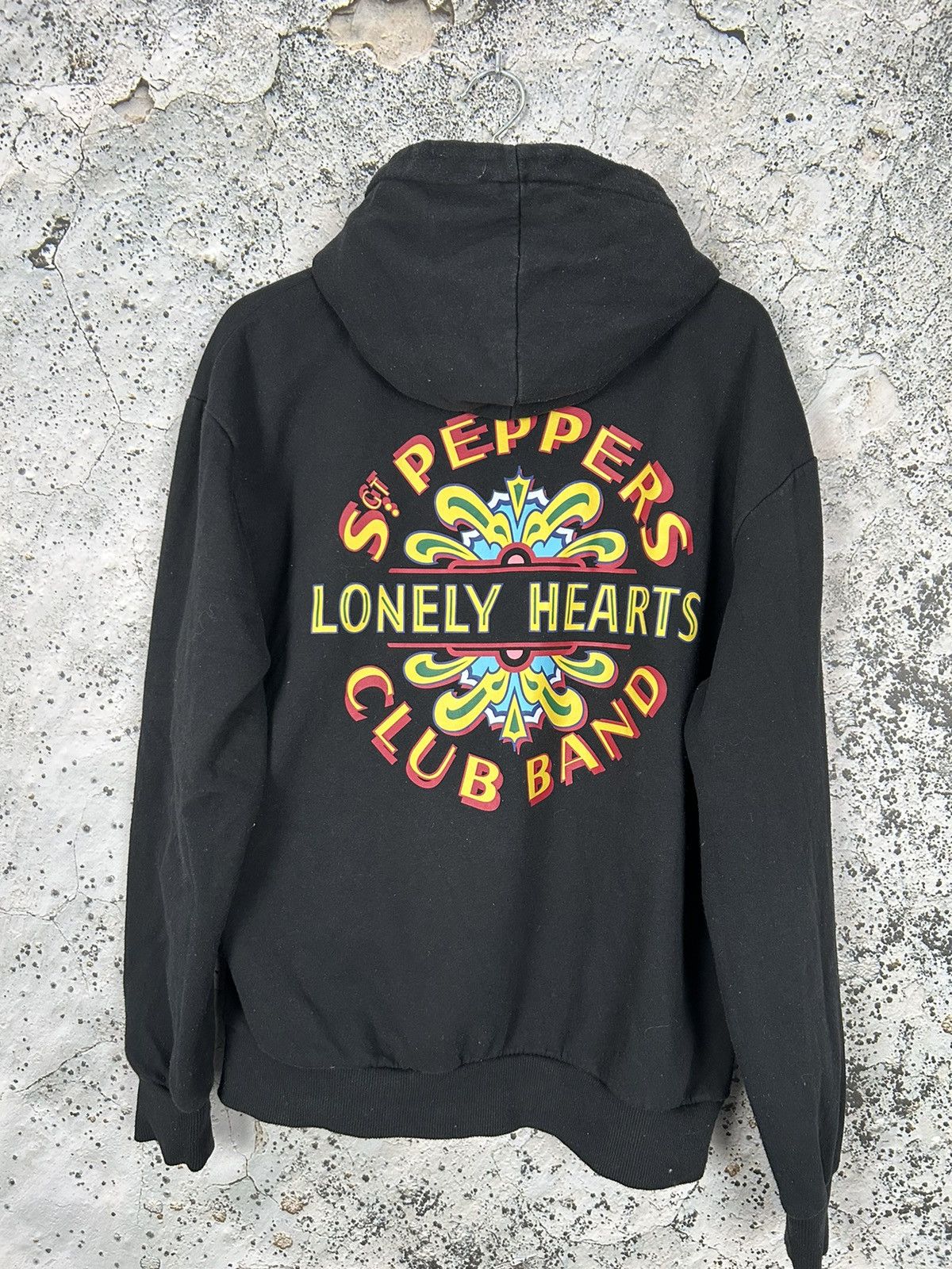 Band Tees The Beatles Lonely Hearts Rock Band Hoodie Y2K 00s Size US M / EU 48-50 / 2 - 1 Thumbnail