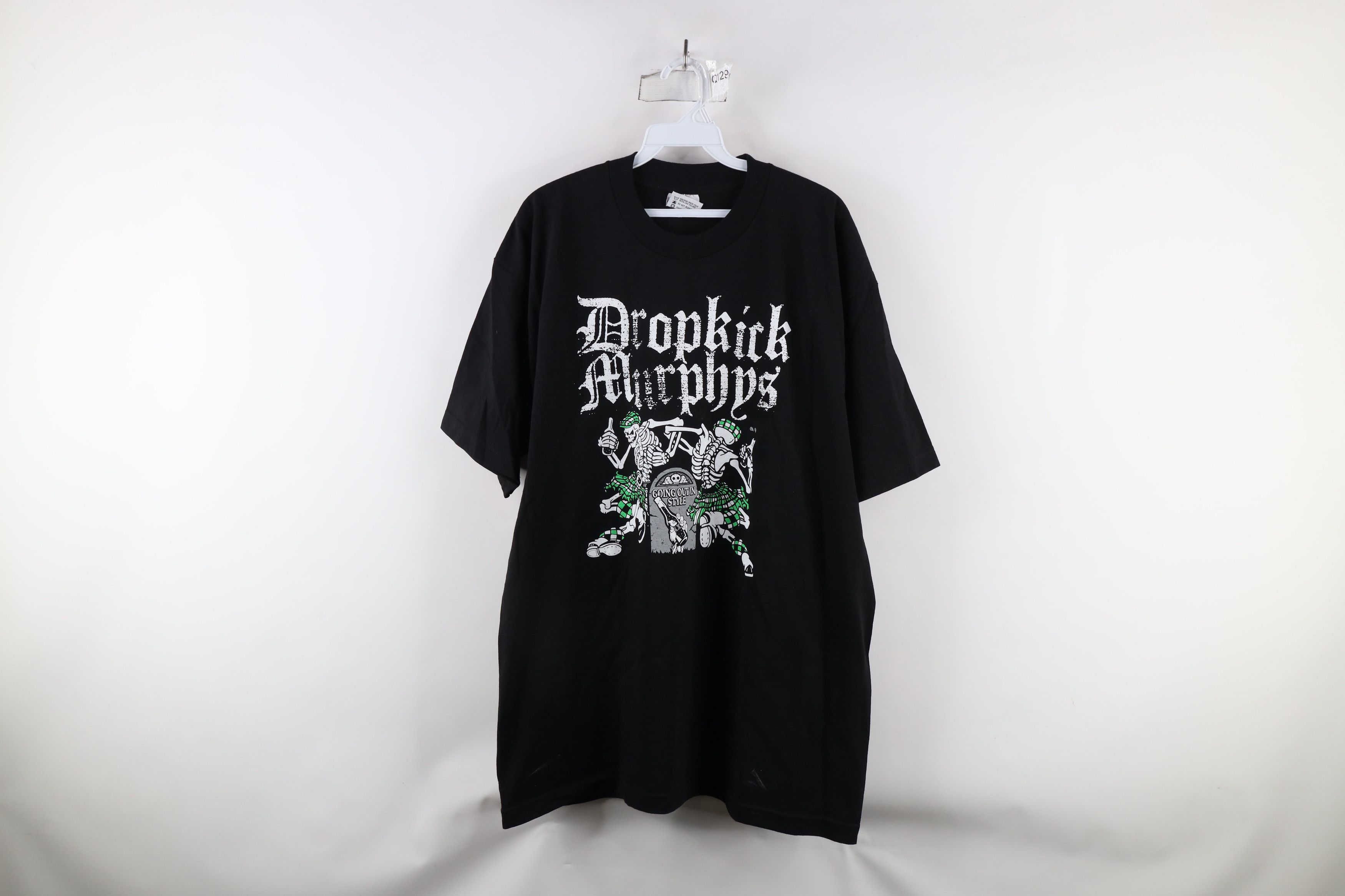 Vintage Vintage Y2K 2011 Tour Dropkick Murphys Band T-Shirt USA Size US XL / EU 56 / 4 - 1 Thumbnail