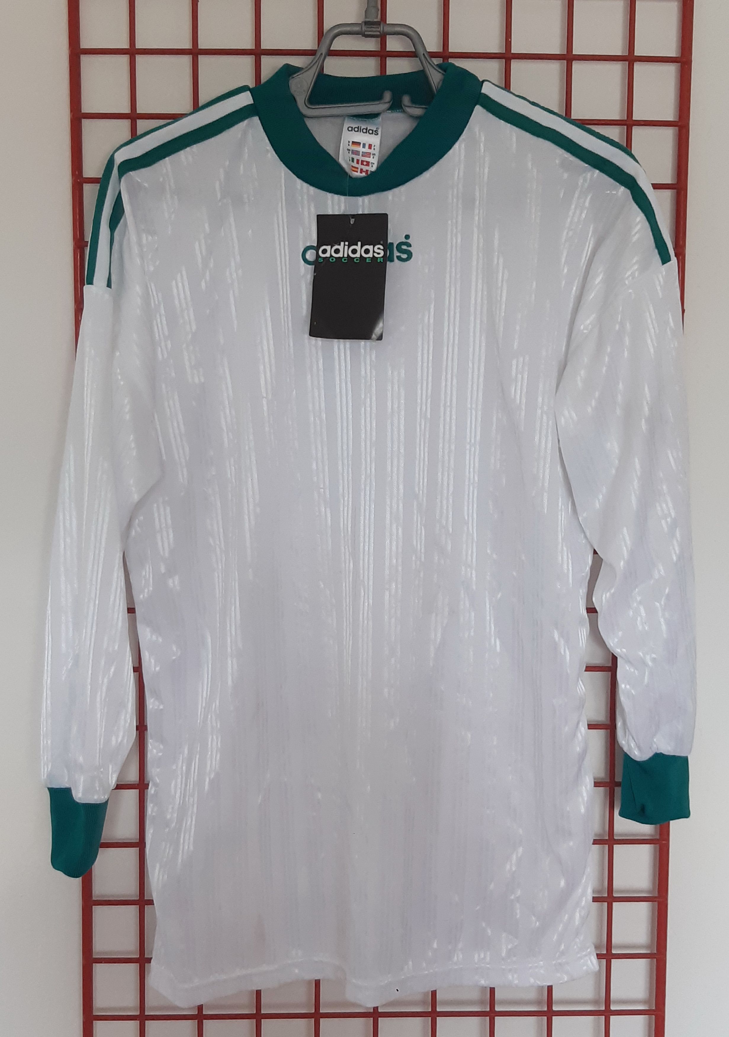 Adidas Vintage 90s ADIDAS Soccer Jersey made in England size S NWT Size US S / EU 44-46 / 1 - 1 Thumbnail