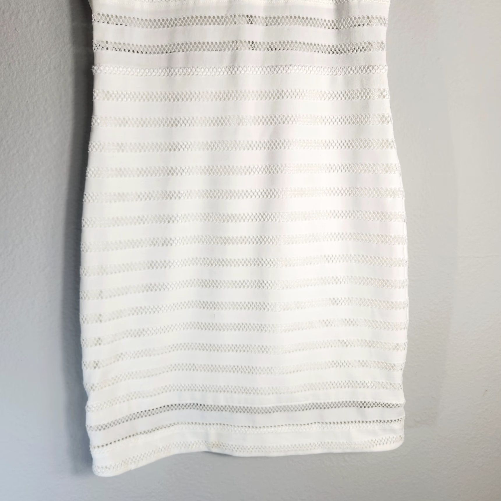 Urban Outfitters Urban Outfitters Silence + Noise Ivory Bodycon Eyelet Cutout Mini Dress Sleeveless S Womens Size S / US 4 / IT 40 - 3 Thumbnail