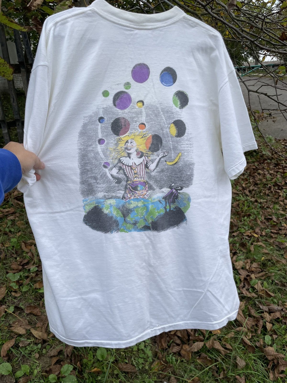 Hard Rock Cafe Hard Rock Cafe Save The Planet 1991 Queen Innuendo T shirt Size US XL / EU 56 / 4 - 11 Thumbnail