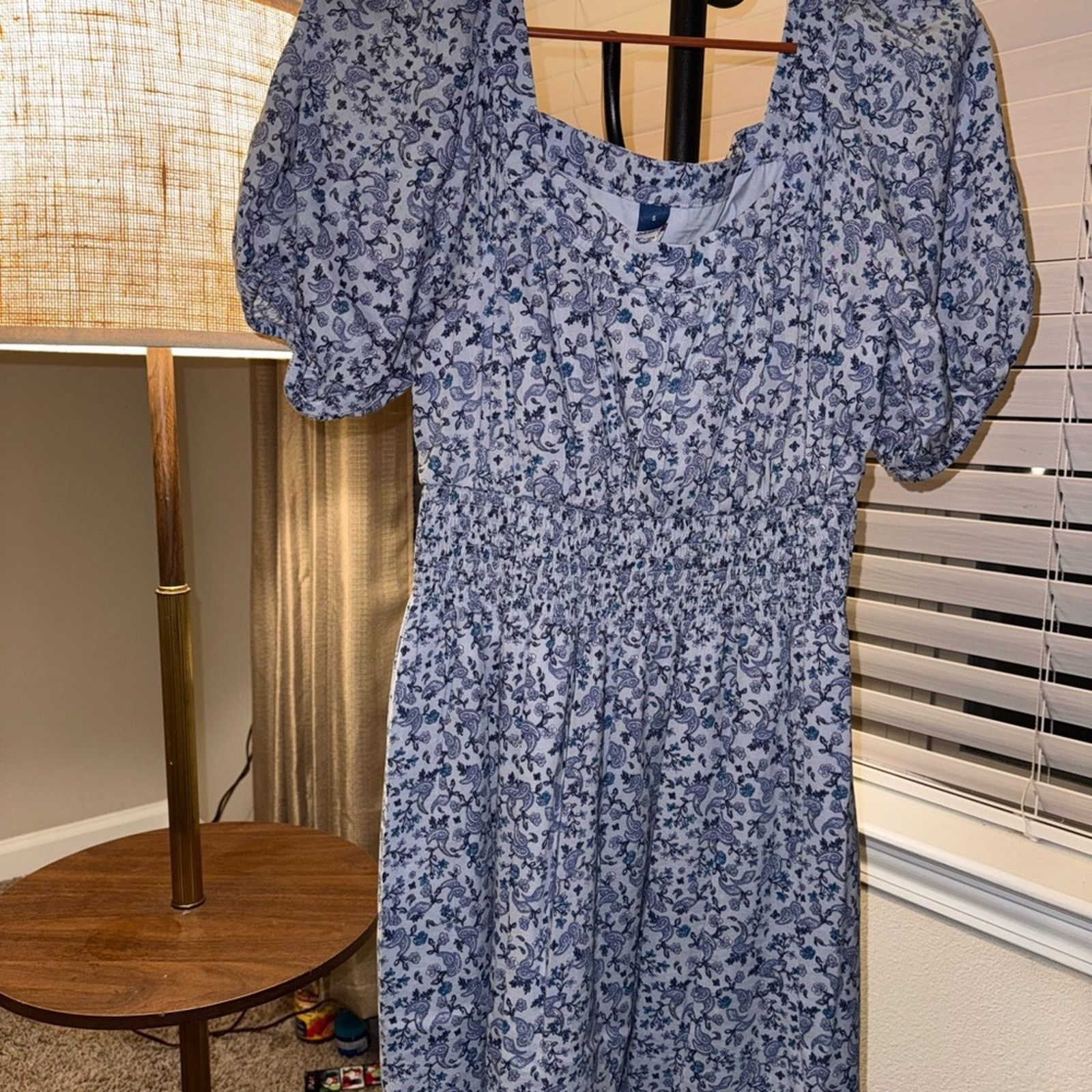 Old Navy Old Navy Blue Floral Smocked Mini Dress – Size S Size S / US 4 / IT 40 - 5 Thumbnail