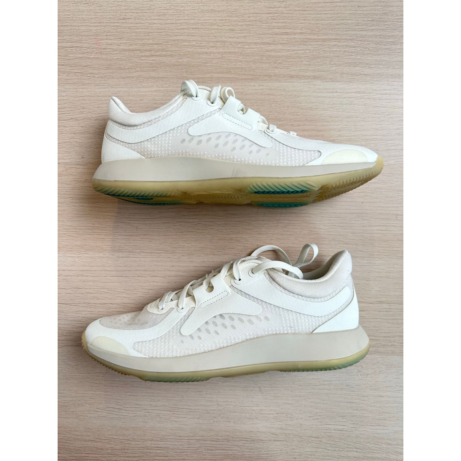 Lululemon lululemon Strongfeel white sneaker - Size 9W - MINT Size US 9 / IT 39 - 2 Thumbnail