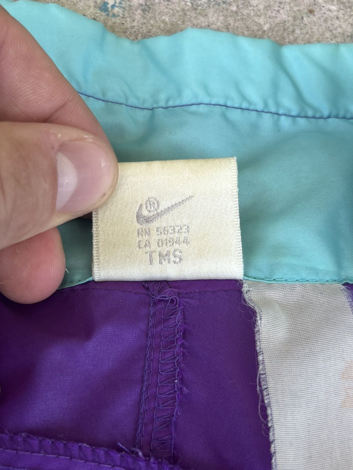 Handmade Custom Boro Repaired Neon Vintage Nike Windbreaker 215Emade Size US S / EU 44-46 / 1 - 8 Thumbnail