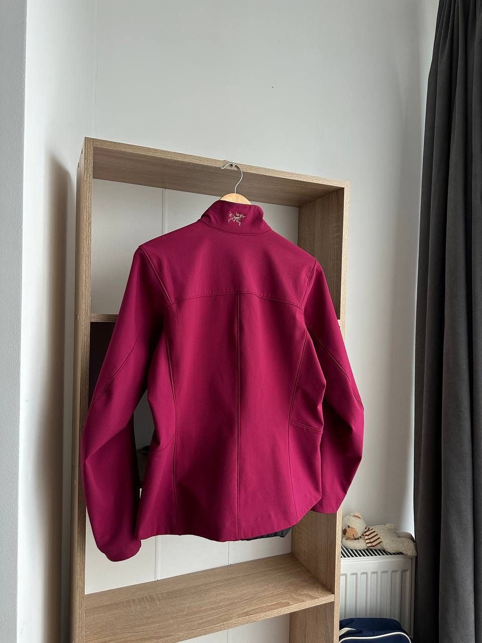 Arc'teryx × Vintage Vintage Arc’Teryx Pink Soft-Shell Outdoor Jacket Size US M / EU 48-50 / 2 - 17 Thumbnail
