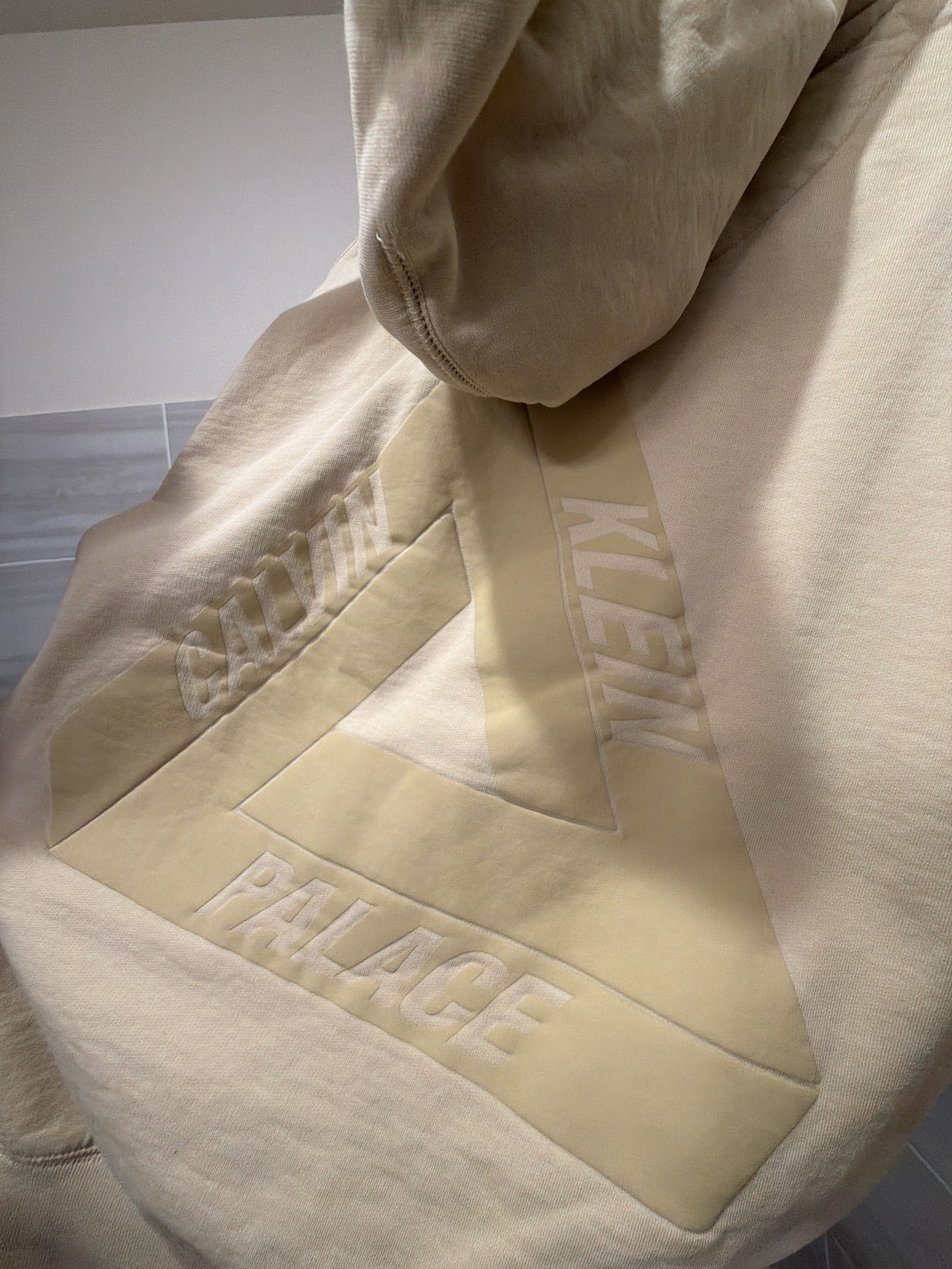 Calvin Klein × Palace palace x calvin klein hoodie size medium Size US M / EU 48-50 / 2 - 3 Thumbnail