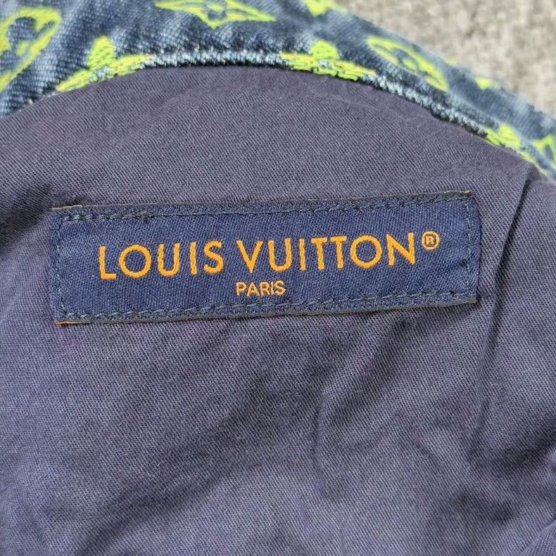 Louis Vuitton LOUIS VUITTON Gradient Full Logo Denim Shorts 2501-Nextarro Size US 33 - 3 Thumbnail