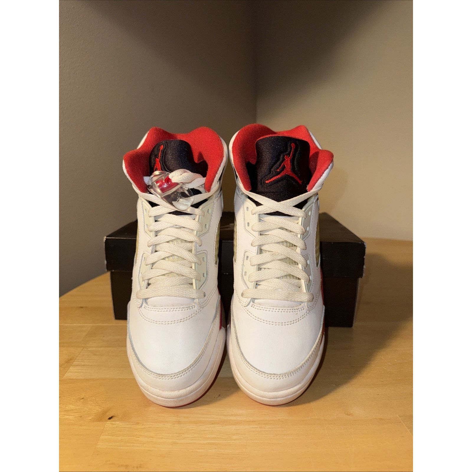 Jordan Brand Air Jordan 5 Fire Red 2020 - Size 5.5Y 7 Women Size US 5 / EU 37 - 5 Thumbnail