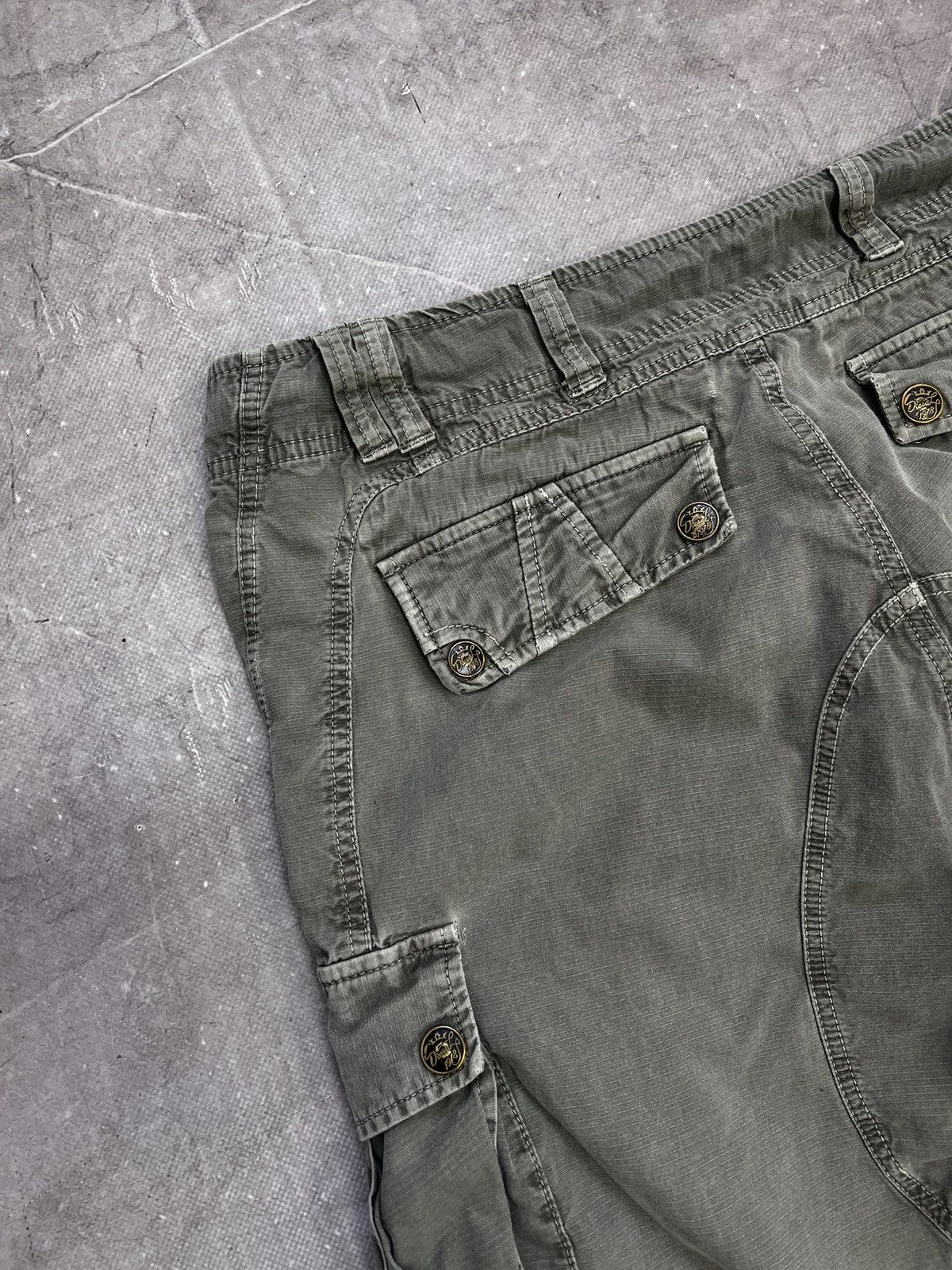 Diesel Diesel green cargo shorts y2k utility multipocket style Size US 32 / EU 48 - 10 Thumbnail