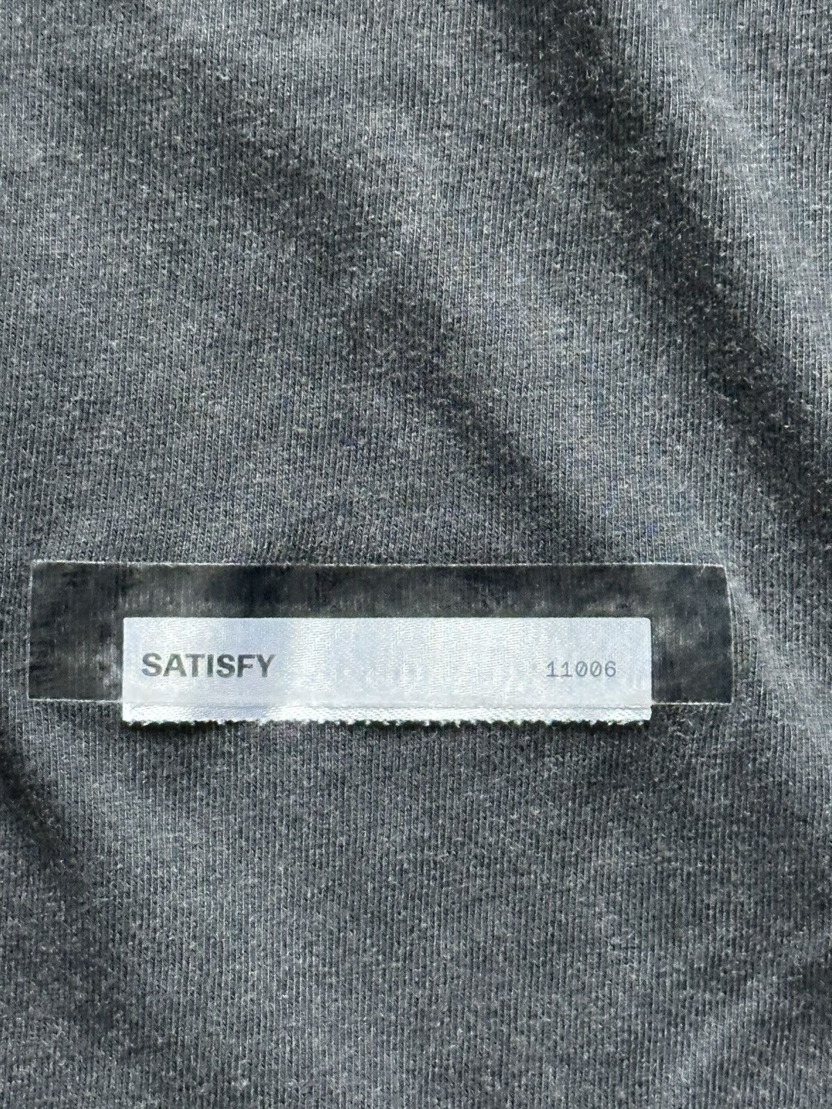 Satisfy Satisfy Running Mothtech t-shirt aged black Size US XL / EU 56 / 4 - 4 Thumbnail