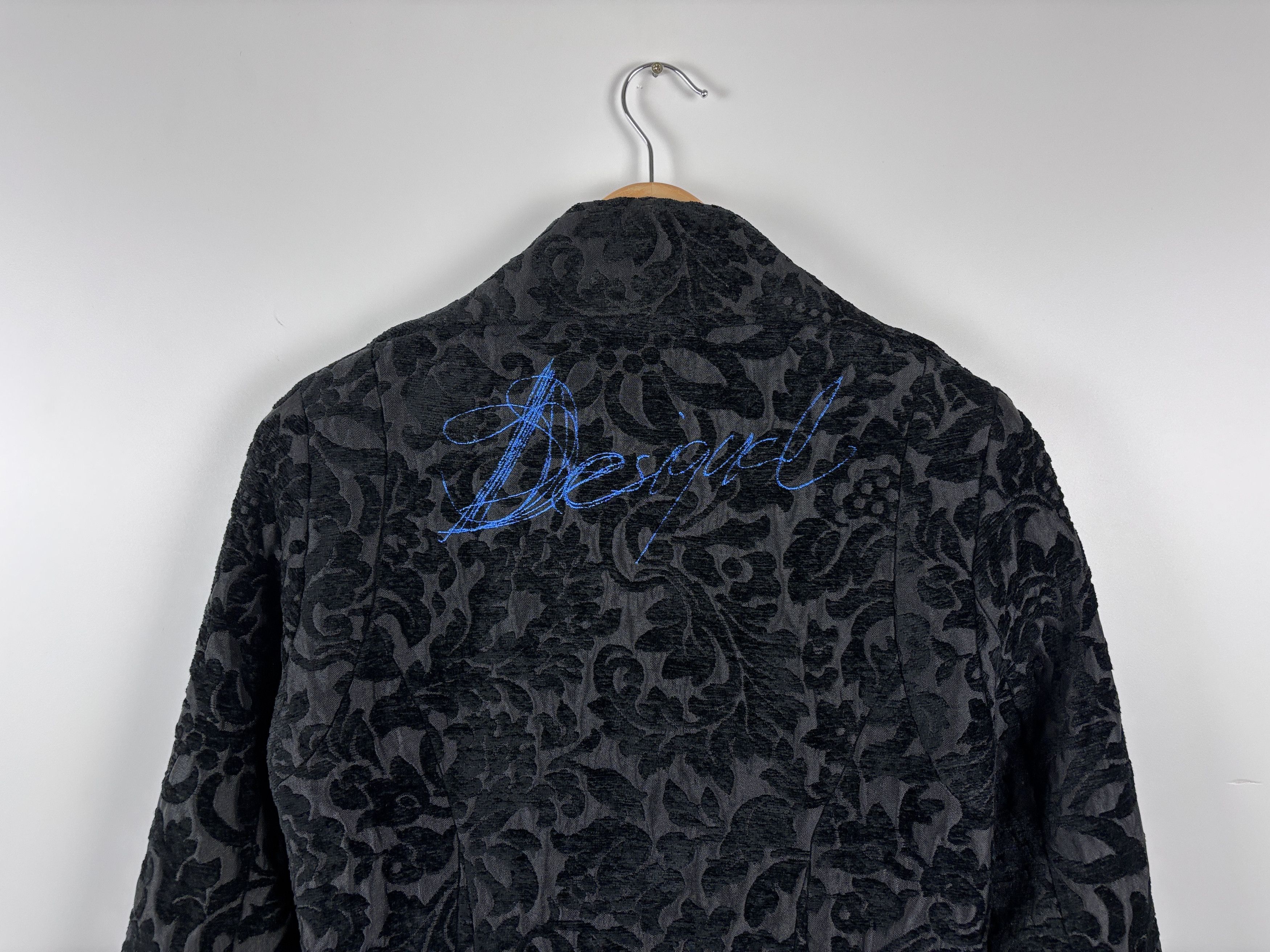 Desigual Womens Desigual Flowers Pattern Coat Jacket Black Size 38 Size XS / US 0-2 / IT 36-38 - 5 Thumbnail