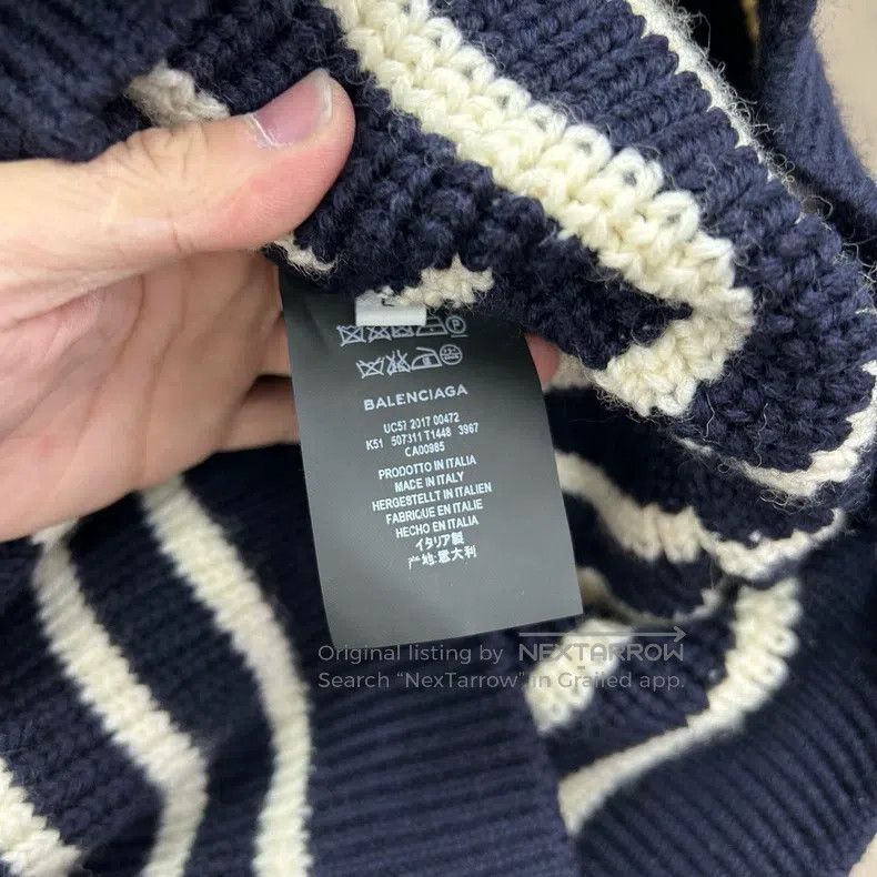 Balenciaga Balenciaga Chest Embroidered Logo Striped Sweater Size US L / EU 52-54 / 3 - 6 Thumbnail