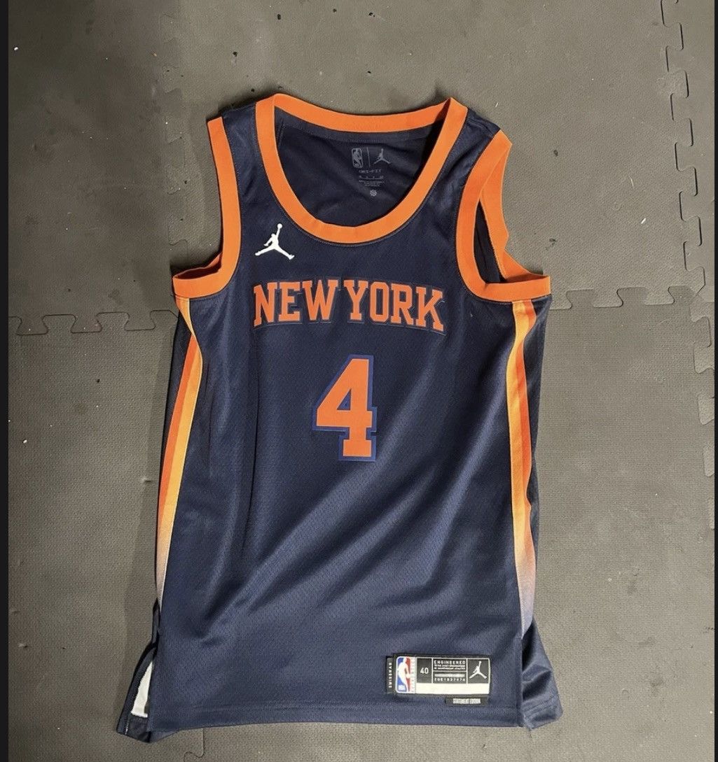 Nike 2022-23 Youth New York Knicks Derrick Rose #4 Jersey Size US S / EU 44-46 / 1 - 1 Thumbnail