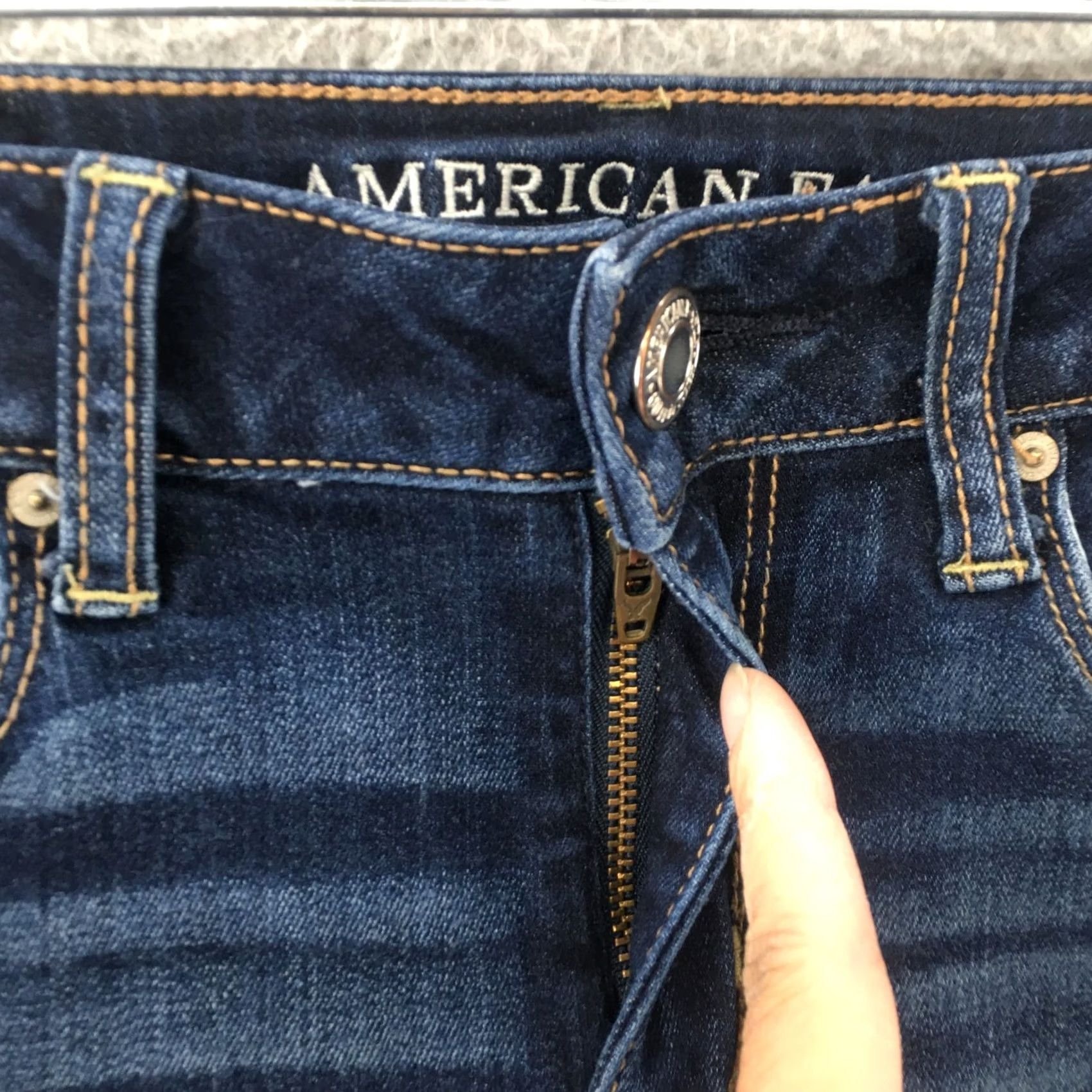 American Eagle Outfitters American Eagle Outfitters Super Stretch Skinny Jeans Womens 0 Blue Denim Zip Fly Size 25" / US 0 / IT 36 - 4 Thumbnail