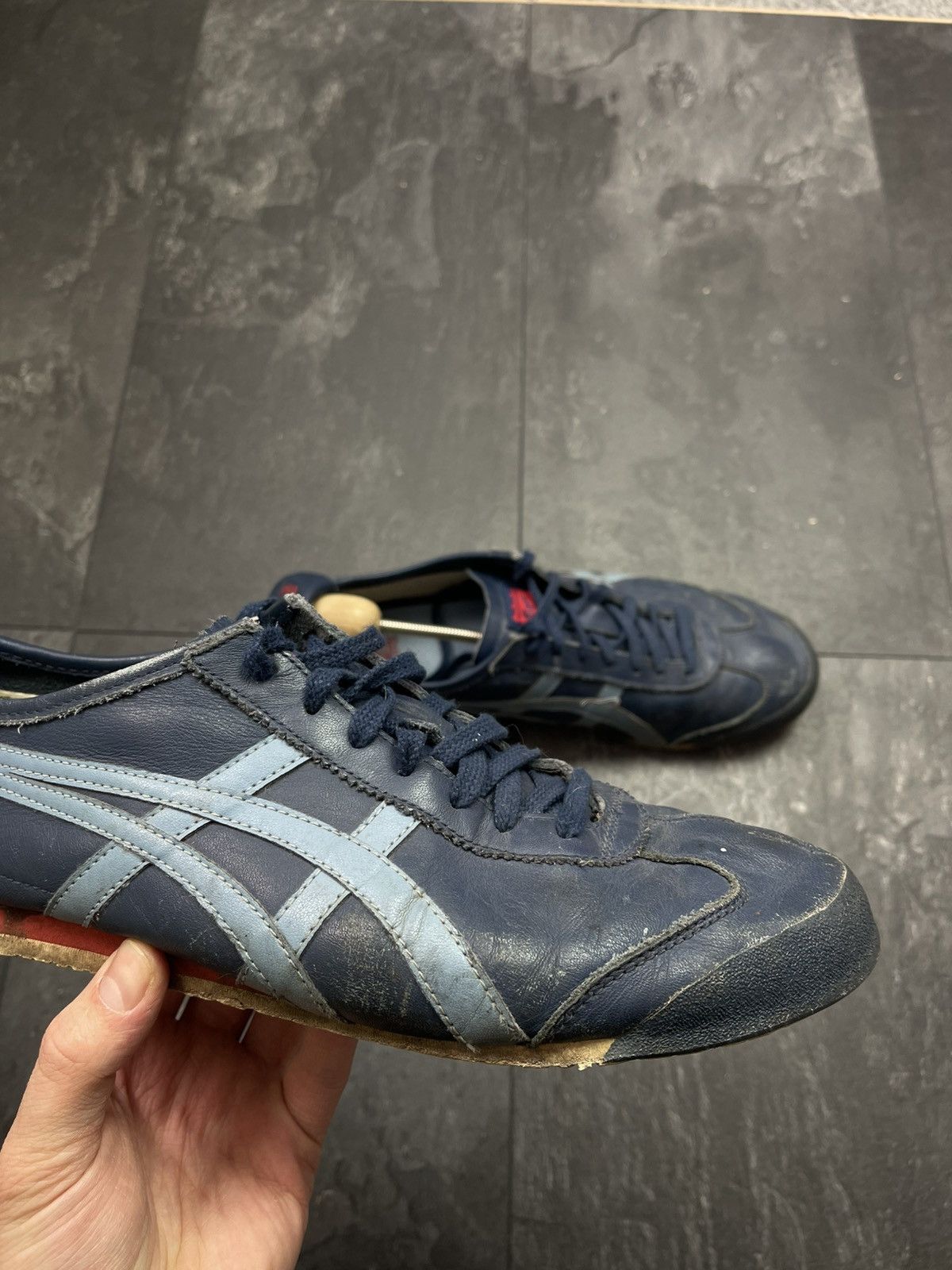 Asics × Japanese Brand × Streetwear Asics Tiger Onitsuka Leather Vintage Sneakers 90s Size US 12 / EU 45 - 3 Thumbnail
