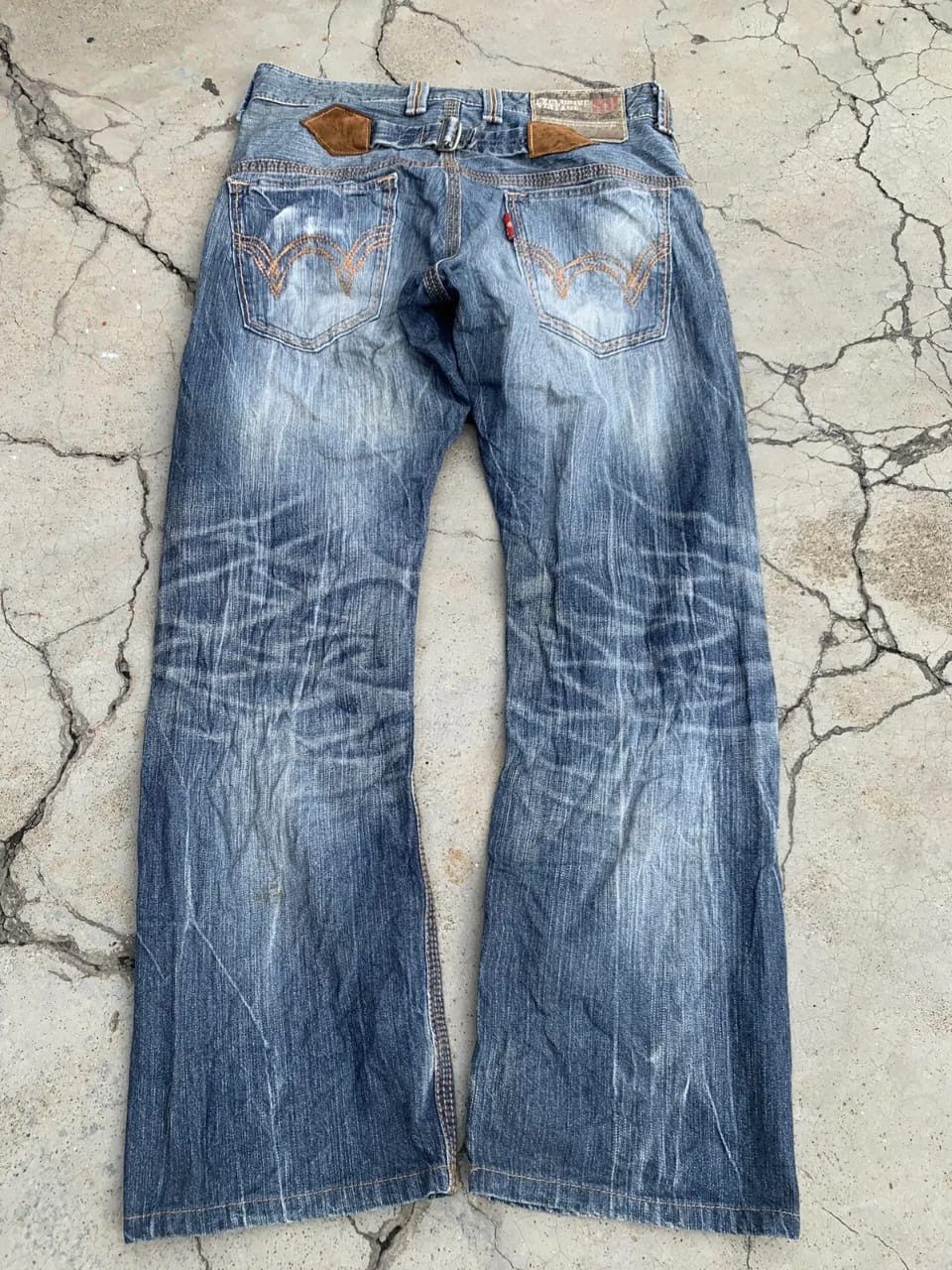 Edwin Vintage Edwin buckle back fade mud wash. Size US 33 - 2 Thumbnail