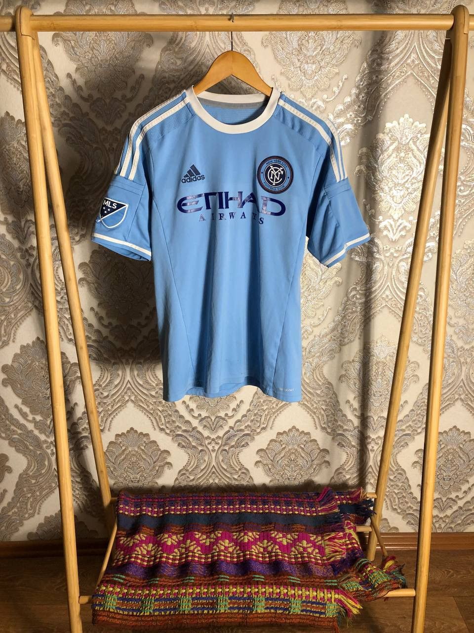 Adidas VINTAGE ADIDAS NEW YORK CITY MLS SOCCER JERSEY RETRO Y2K 90s Size US M / EU 48-50 / 2 - 1 Thumbnail