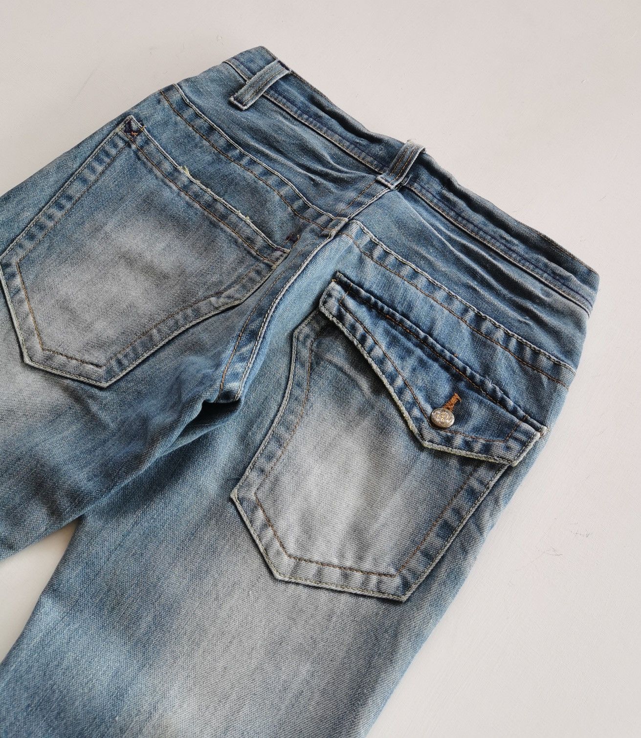 Japanese Brand Root Three Style Bootcut Distressed Jeans Size US 28 / EU 44 - 8 Thumbnail