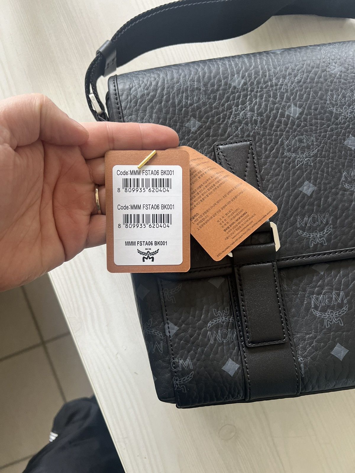 MCM Aren Messenger in Visetos Size ONE SIZE - 5 Thumbnail