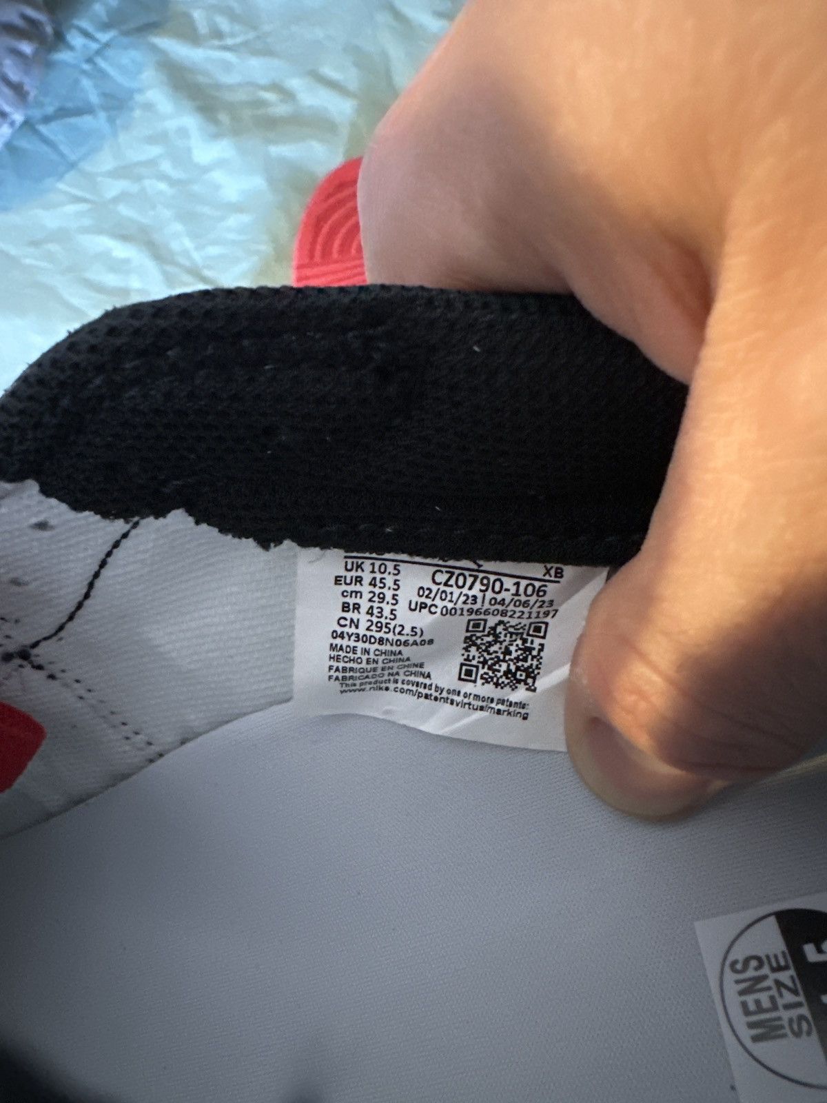 Jordan Brand Jordan 1 Retro Low OG Black Toe (Size 11.5 M) Size US 11.5 / EU 44-45 - 8 Thumbnail