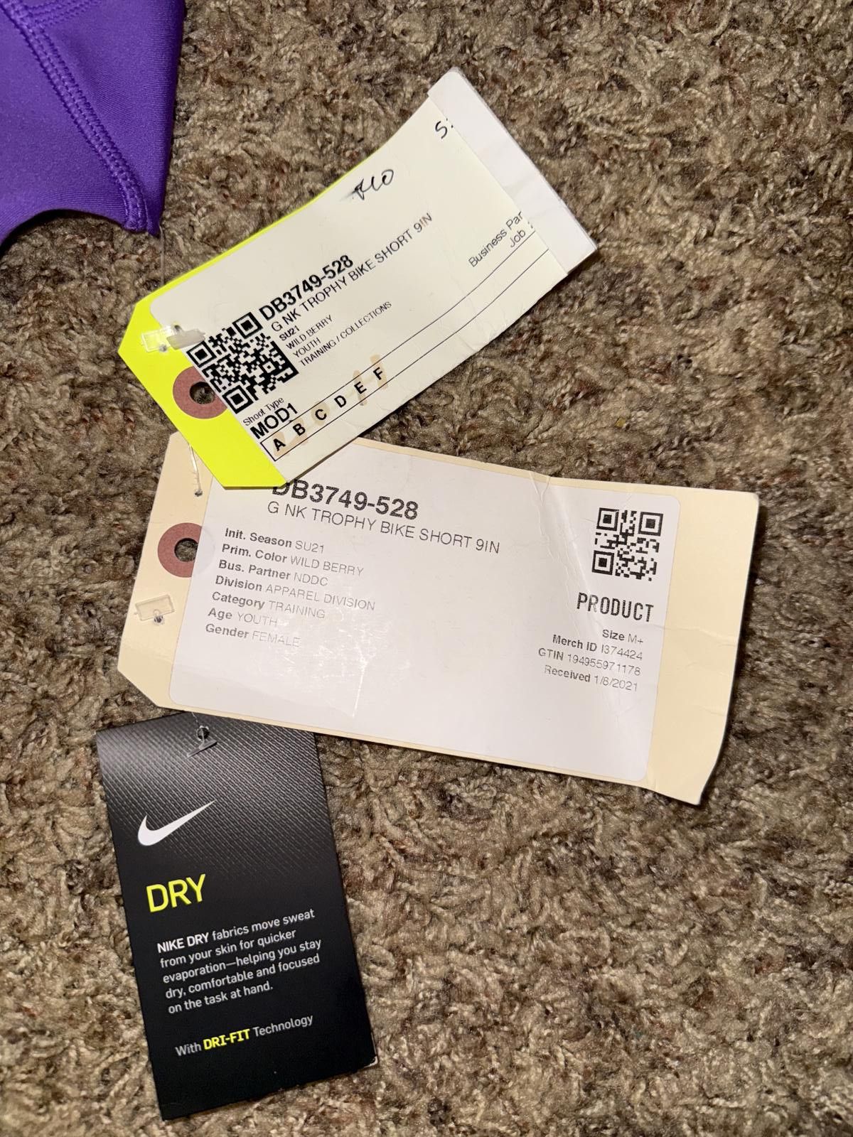 Nike Nike Trophy Girls Training Bike Compression Shorts Sample Size 24" / US 00 / IT 34 - 5 Thumbnail