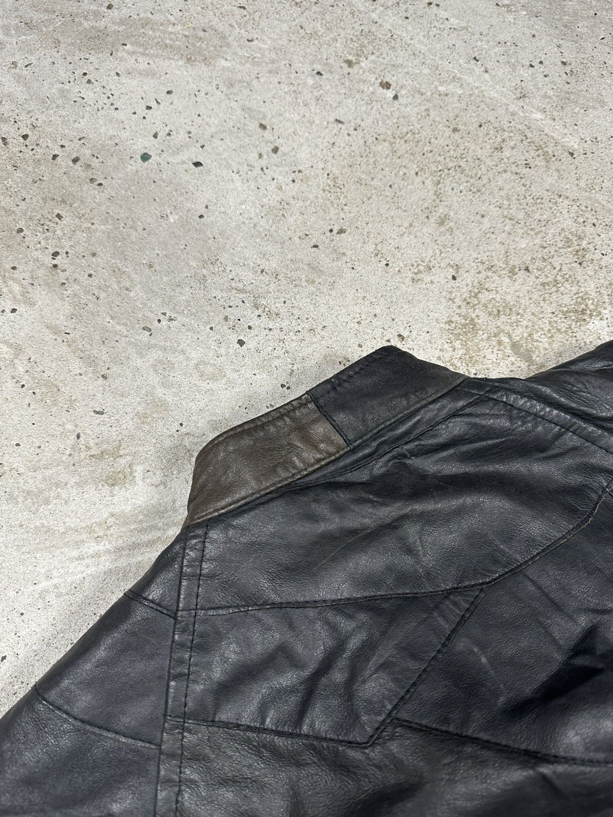 Japanese Brand Vintage Y2K Black Patchwork Leather Bomber Jacket Size US M / EU 48-50 / 2 - 15 Thumbnail