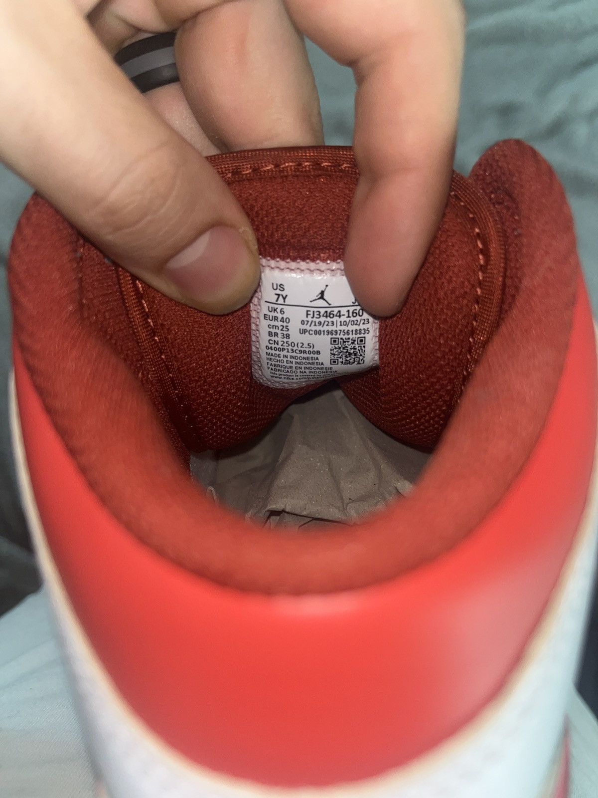Jordan Brand Size 7Y Air Jordan 1 Mid SE (GS) - Brand New, OG Box Size US 8 / IT 38 - 2 Thumbnail