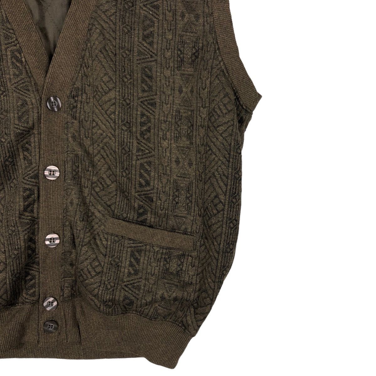 Japanese Brand 🔥90’s Navajo Aztec Design Vest Knit Gianni Valentino Italy Size US M / EU 48-50 / 2 - 5 Thumbnail