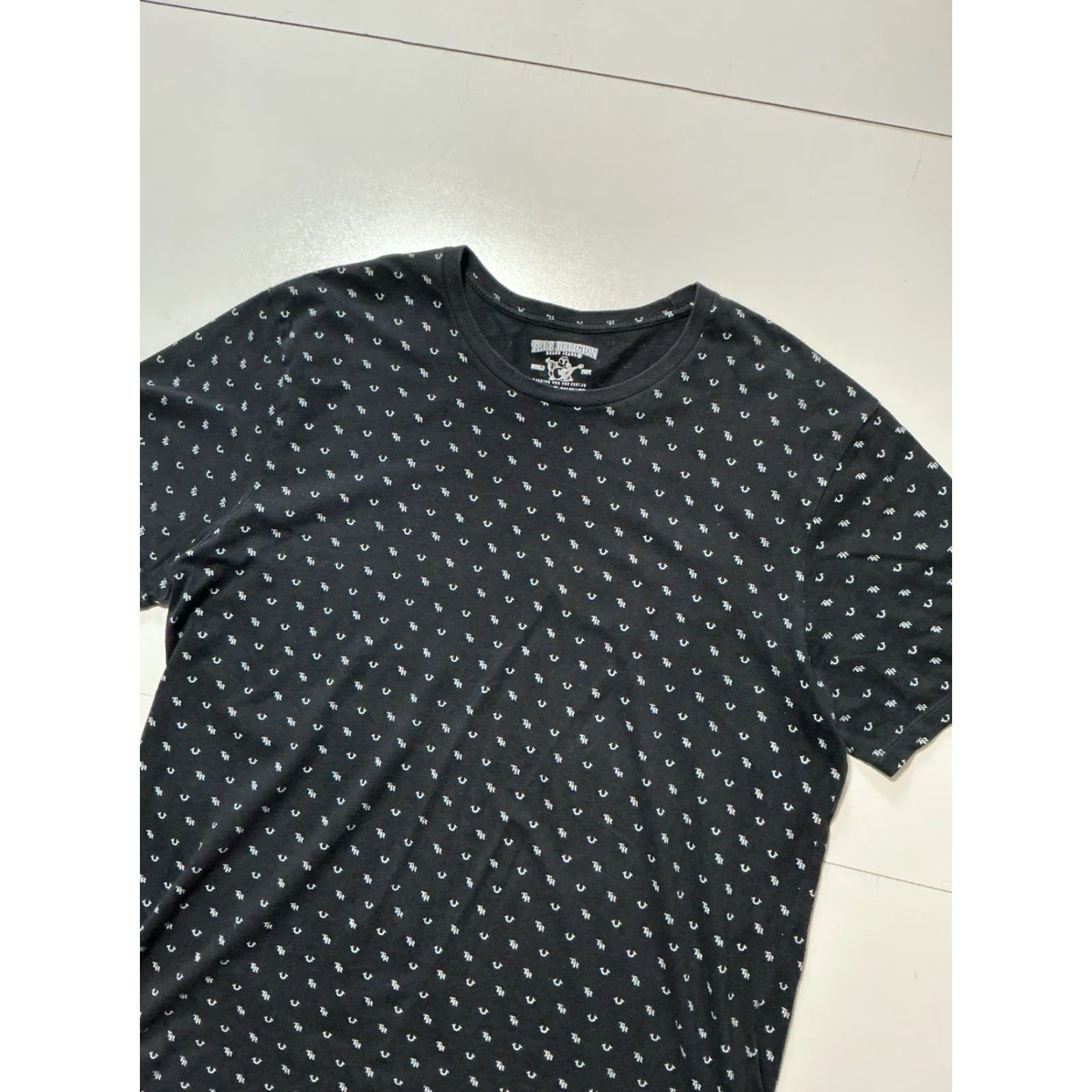 True Religion VINTAGE True Religion All Over Print Monogram Black Short Sleeve Crewneck T-Shirt XXL Men Size US XXL / EU 58 / 5 - 4 Thumbnail