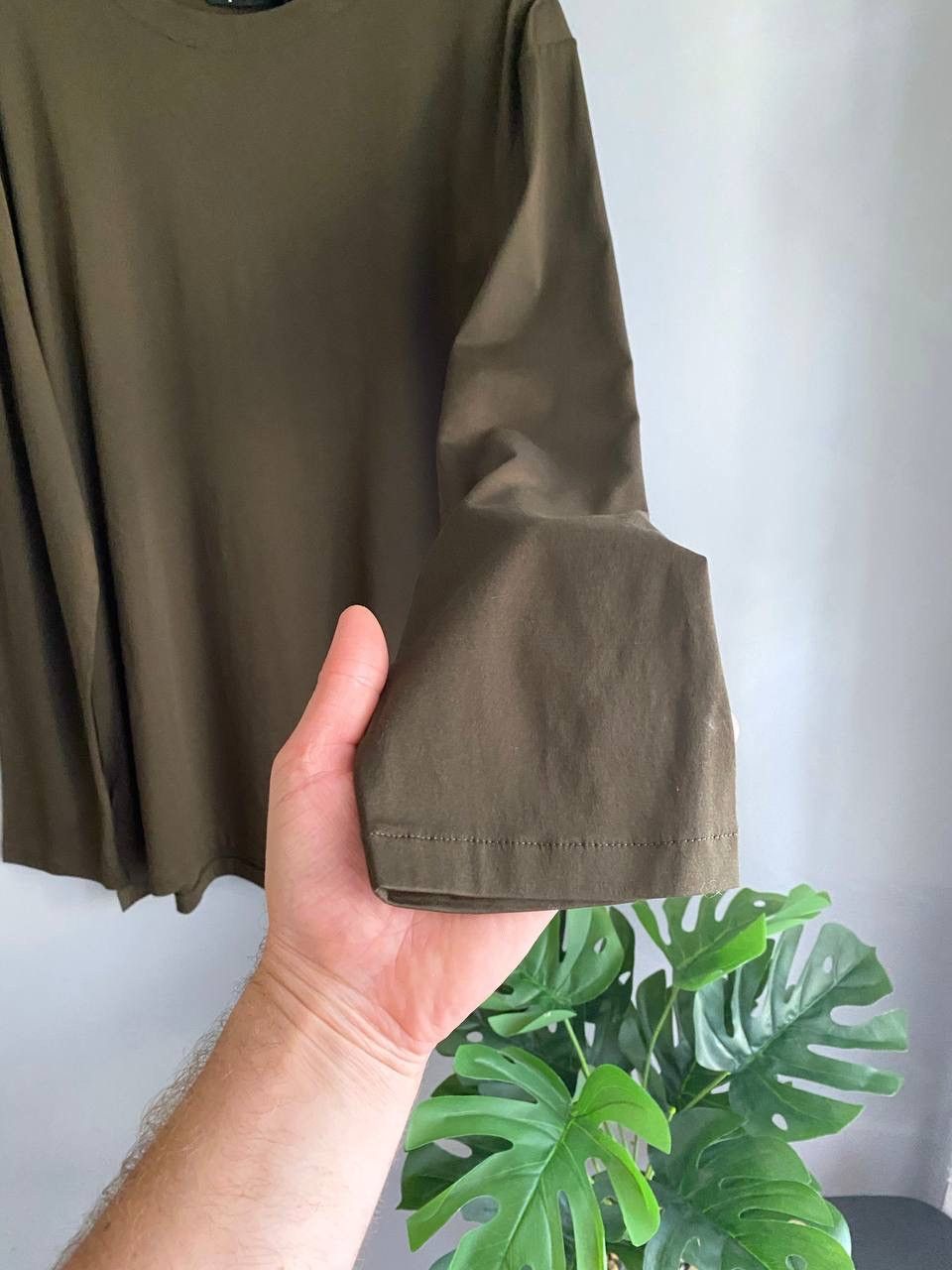 Alexander Wang Alexander Wang T Men's Army Olive Long Sleeve T-Shirt Size L Size US L / EU 52-54 / 3 - 5 Thumbnail