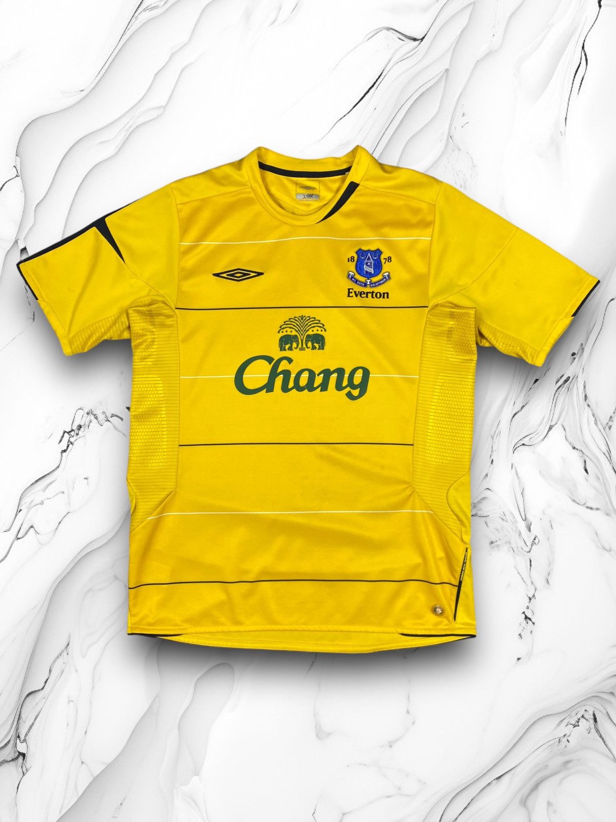 Umbro Umbro Everton England 2004 / 2005 Soccer Jersey Size US M / EU 48-50 / 2 - 1 Thumbnail