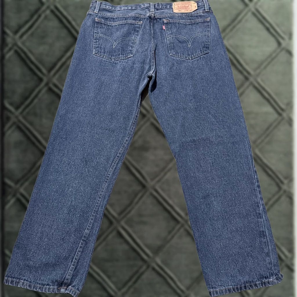 Levi's Vintage Levi's 501 Original Straight Leg Button-Fly Jeans Blue Denim Y2K 38X32 Size US 38 / EU 54 - 1 Thumbnail