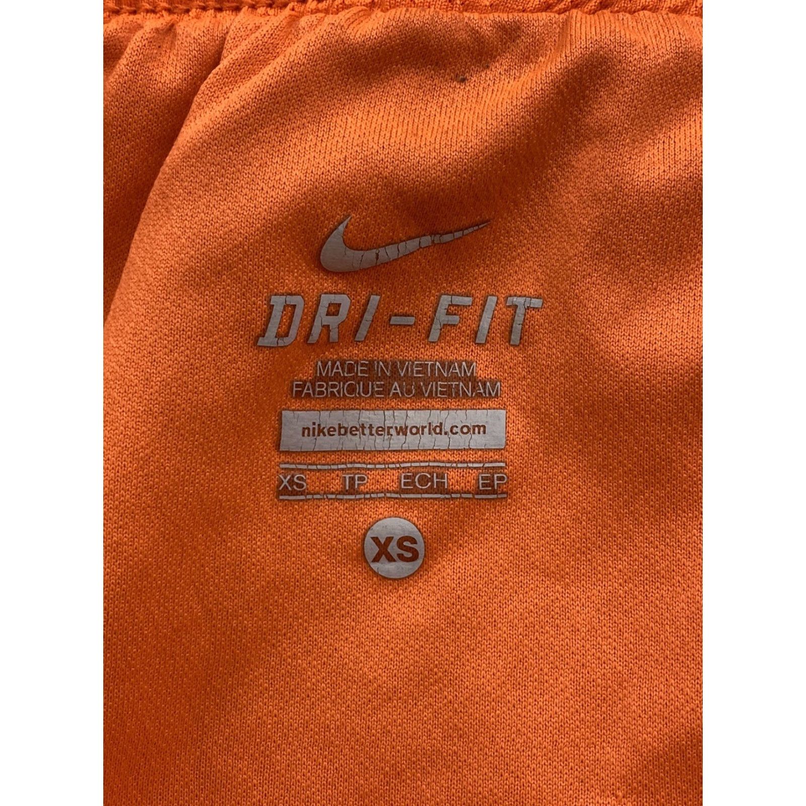 Nike VINTAGE Nike Running Shorts Womens XS Pink Size 26" / US 2 / IT 38 - 3 Thumbnail