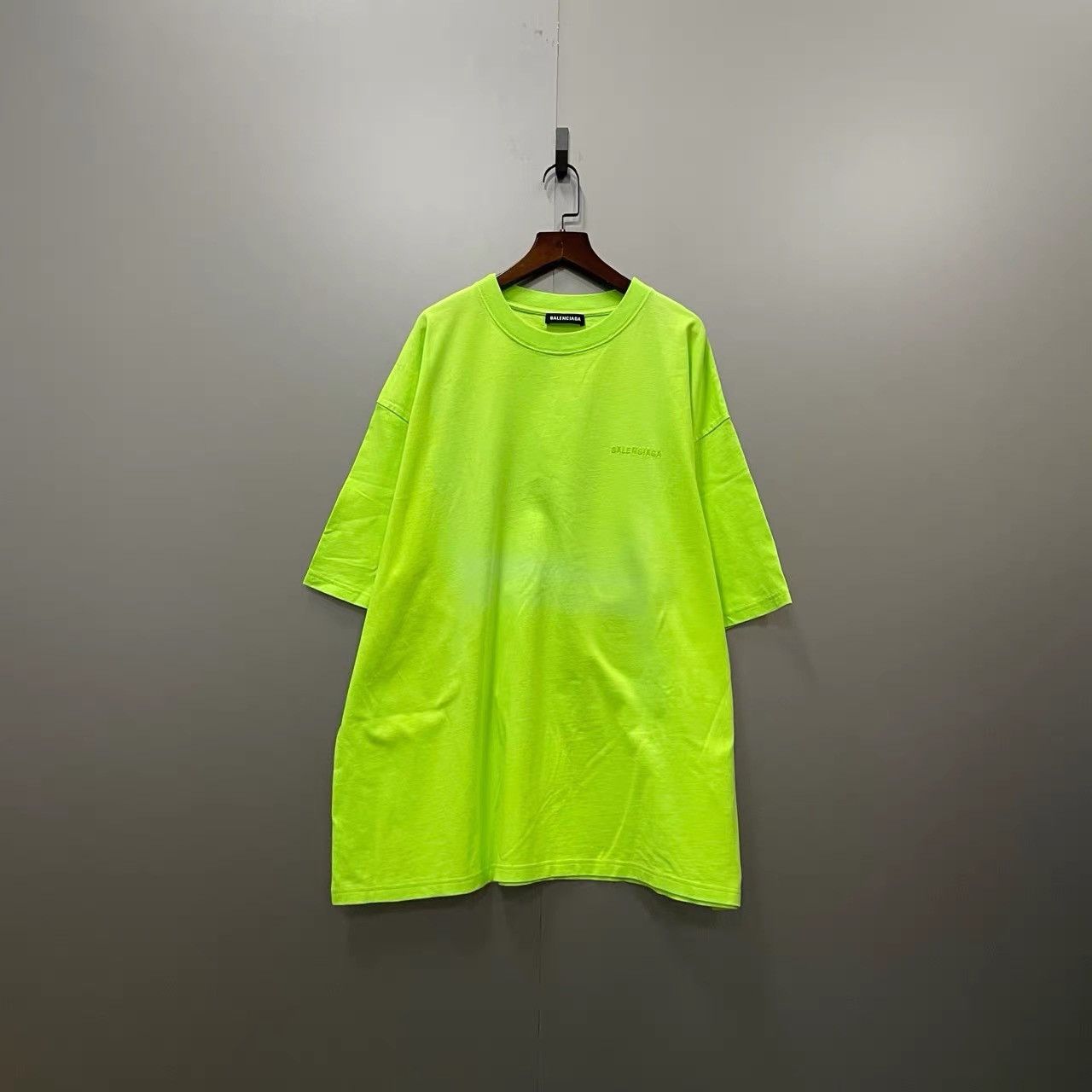 Balenciaga Balenciaga Fluorescent Green Circular Printed T-shirt K28 Size US M / EU 48-50 / 2 - 1 Thumbnail