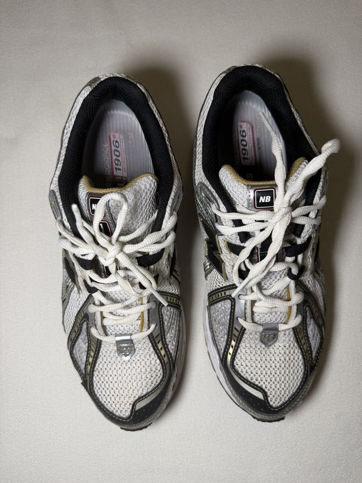 New Balance New Balance 1906R White Metallic Gold Size US 10.5 / EU 43-44 - 3 Thumbnail