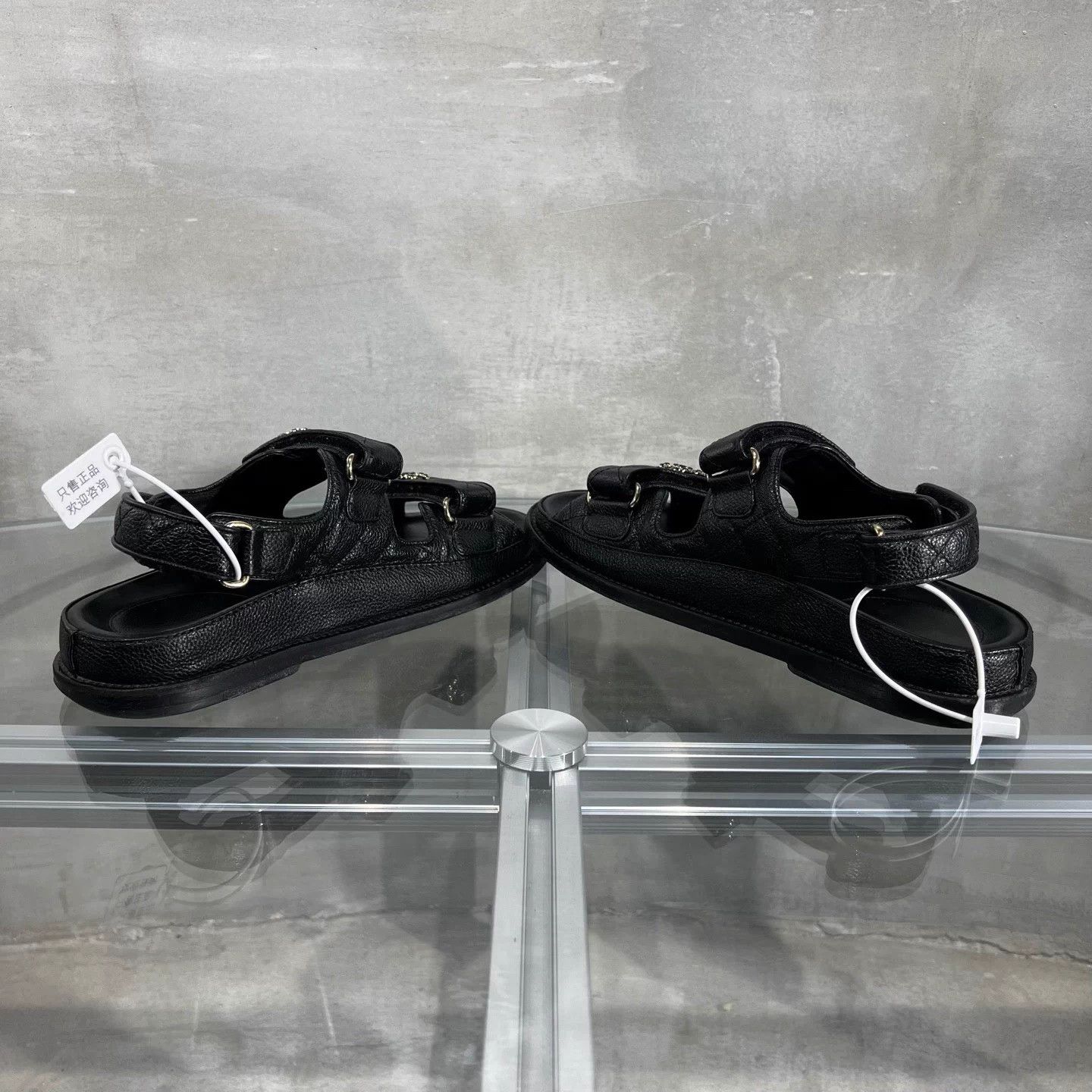 Chanel Chanel Black Litchi Leather Velcro Sandals 35.5 Size US 4.5 / IT 34.5 - 5 Thumbnail