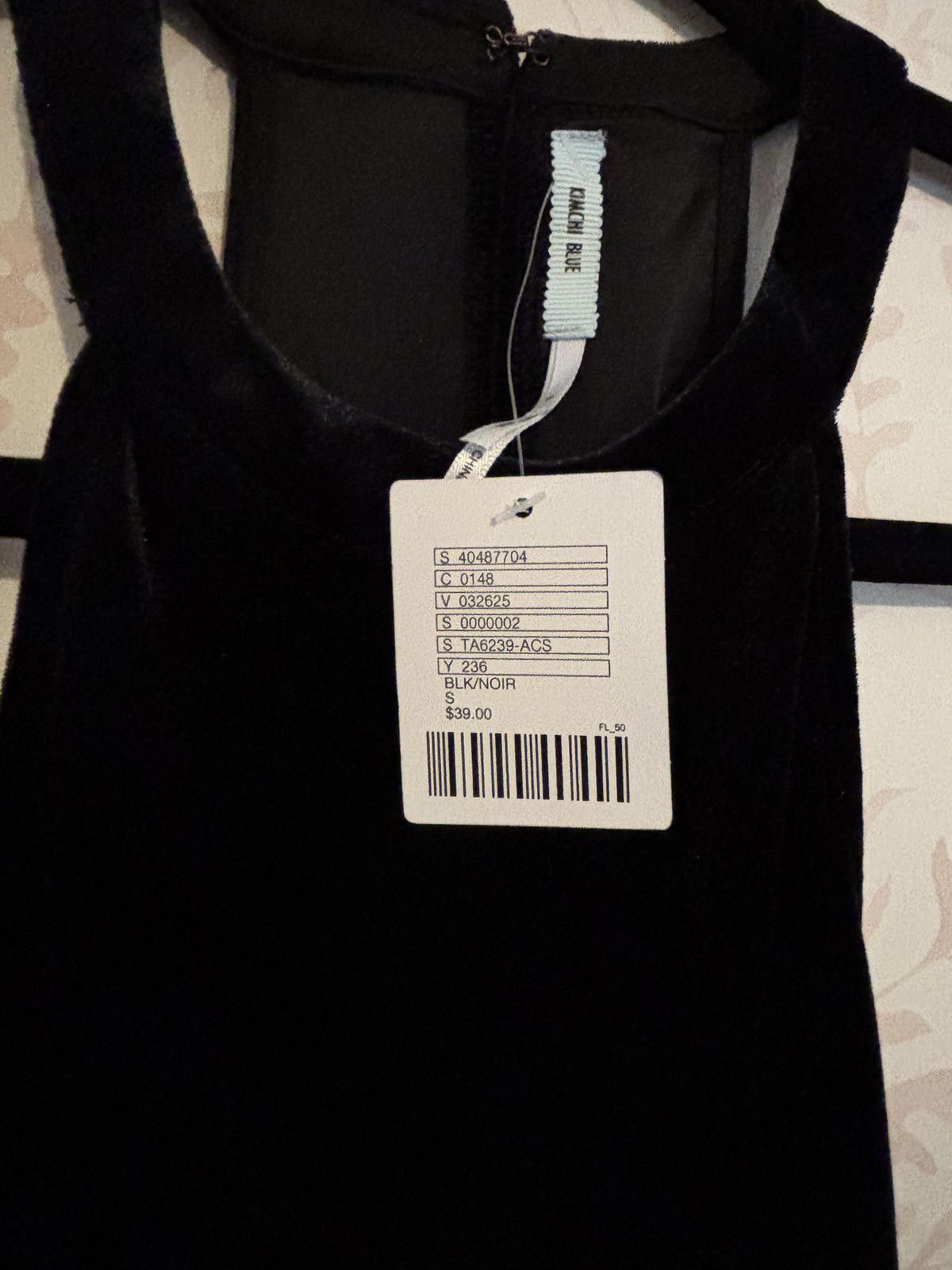 Other NWT Kimchi Blue Black Sleeveless Velvet Top with Lace Hem Size S / US 4 / IT 40 - 5 Thumbnail