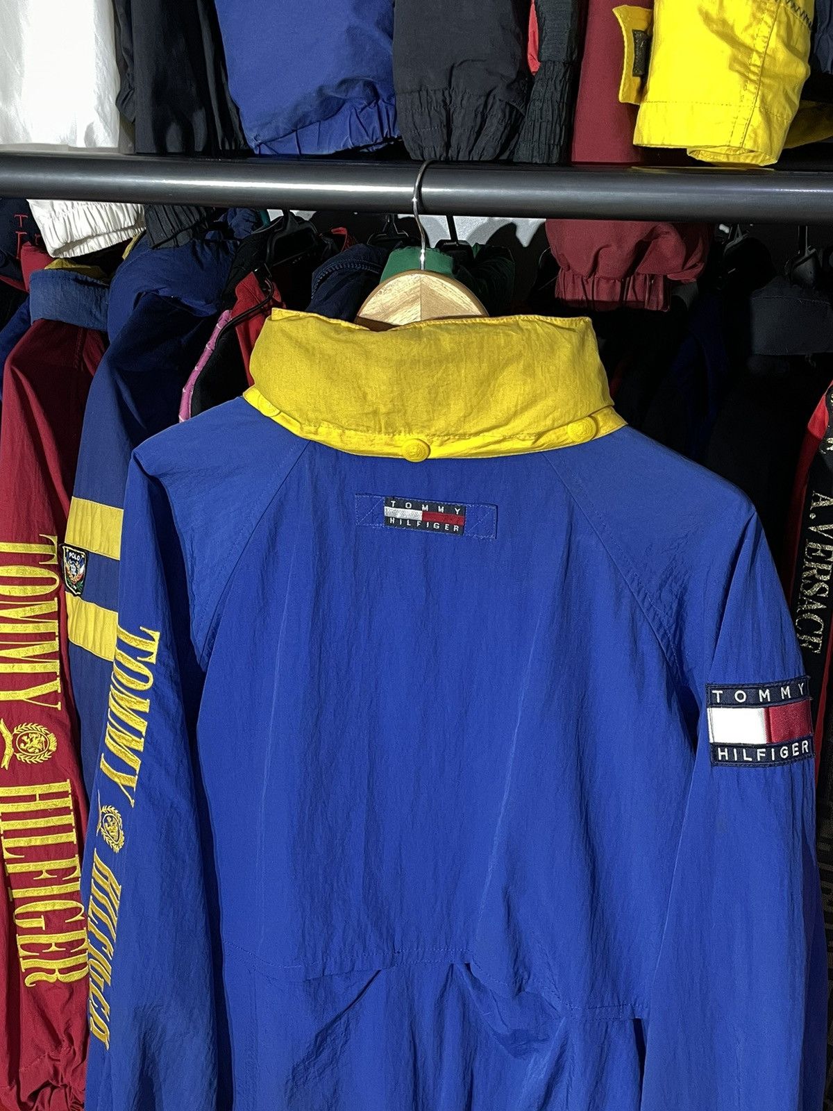 Tommy Hilfiger × Vintage Jacket Tommy Hilfiger Spell Out 90’s Vintage Size US XL / EU 56 / 4 - 13 Thumbnail