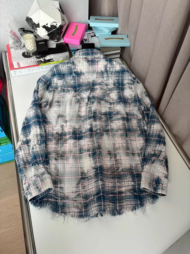 Saint Laurent Paris Saint Laurent Paris Saint Laurent Blue and White Shirt-250 Size US L / EU 52-54 / 3 - 2 Thumbnail