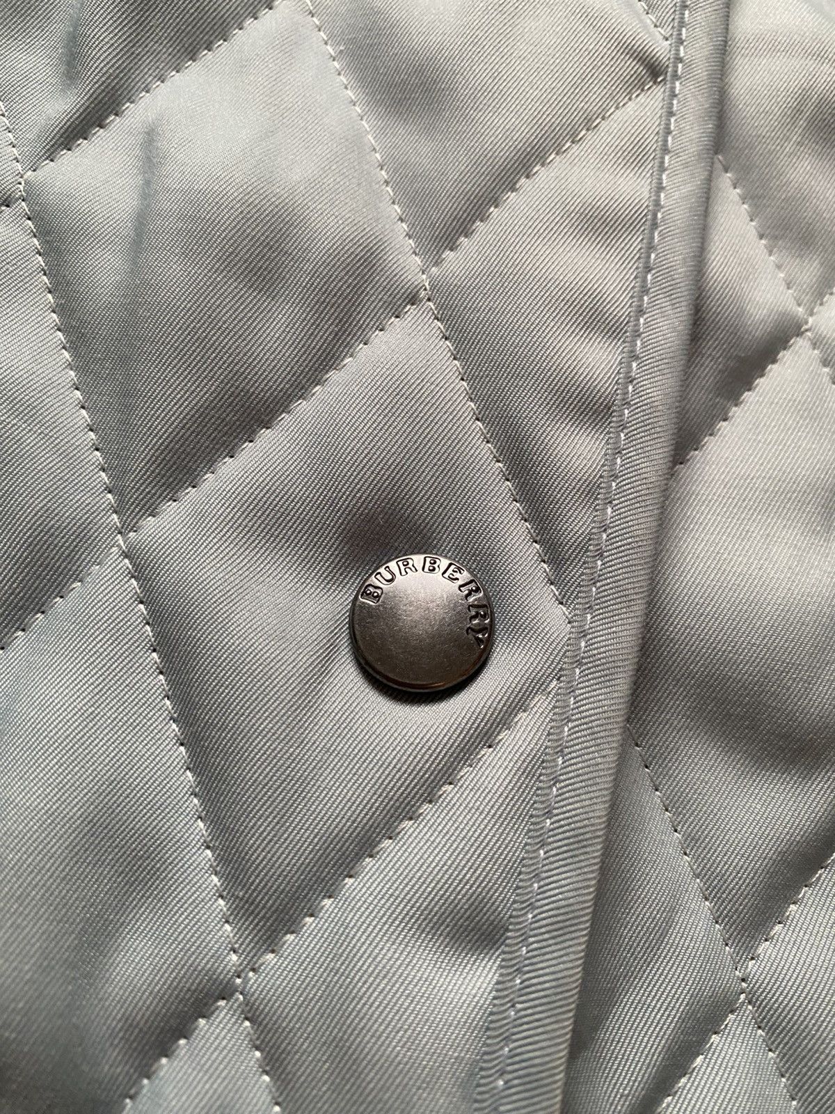 Burberry Vintage Burberry London Quilted Vest Women's Size Xs Luxury Size XS / US 0-2 / IT 36-38 - 12 Thumbnail