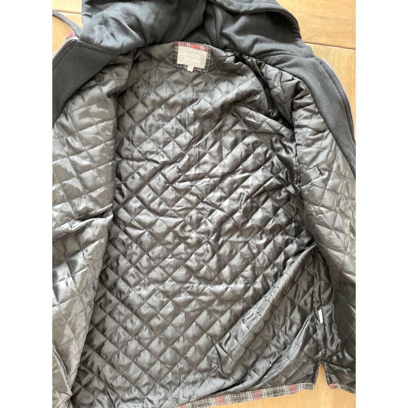 Vintage VINTAGE Berkley Jensen Quilted Hooded Flannel Shirt Jacket Zip Shacket Plaid M Men Size US M / EU 48-50 / 2 - 5 Thumbnail