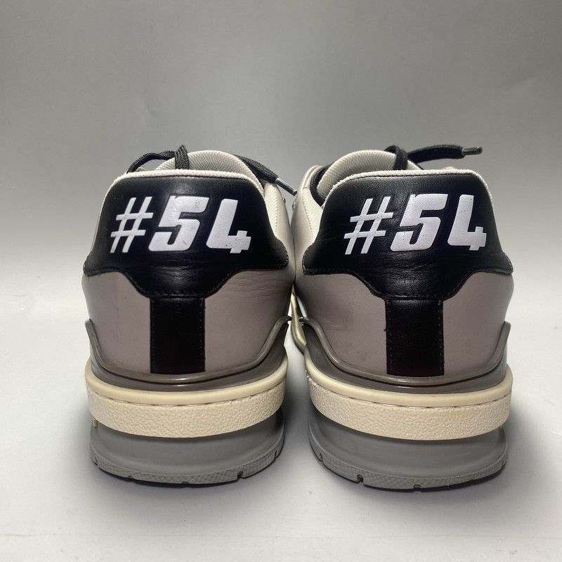 Louis Vuitton Louis Vuitton Stylish Low-Top Trainers for All - Size US 7 / EU 40 - 2 Thumbnail