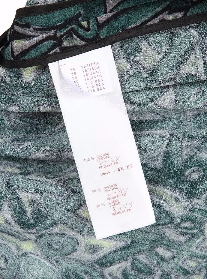 Louis Vuitton Louis Vuitton Graffiti Alphabet Dress Size XXS / US 00 / IT 34 - 5 Thumbnail